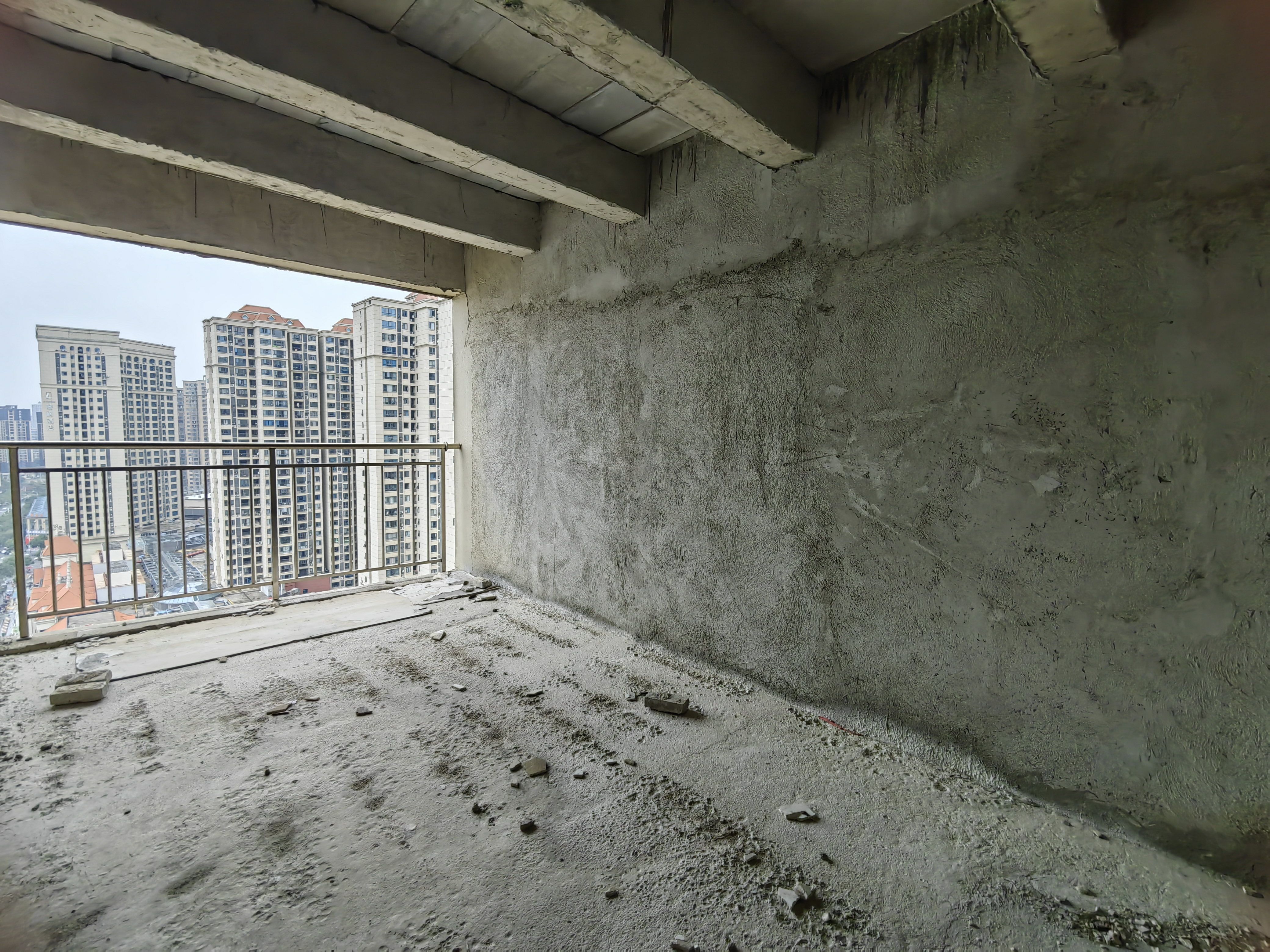 五江碧桂园城市广场  3室2厅2卫    65.0万客厅