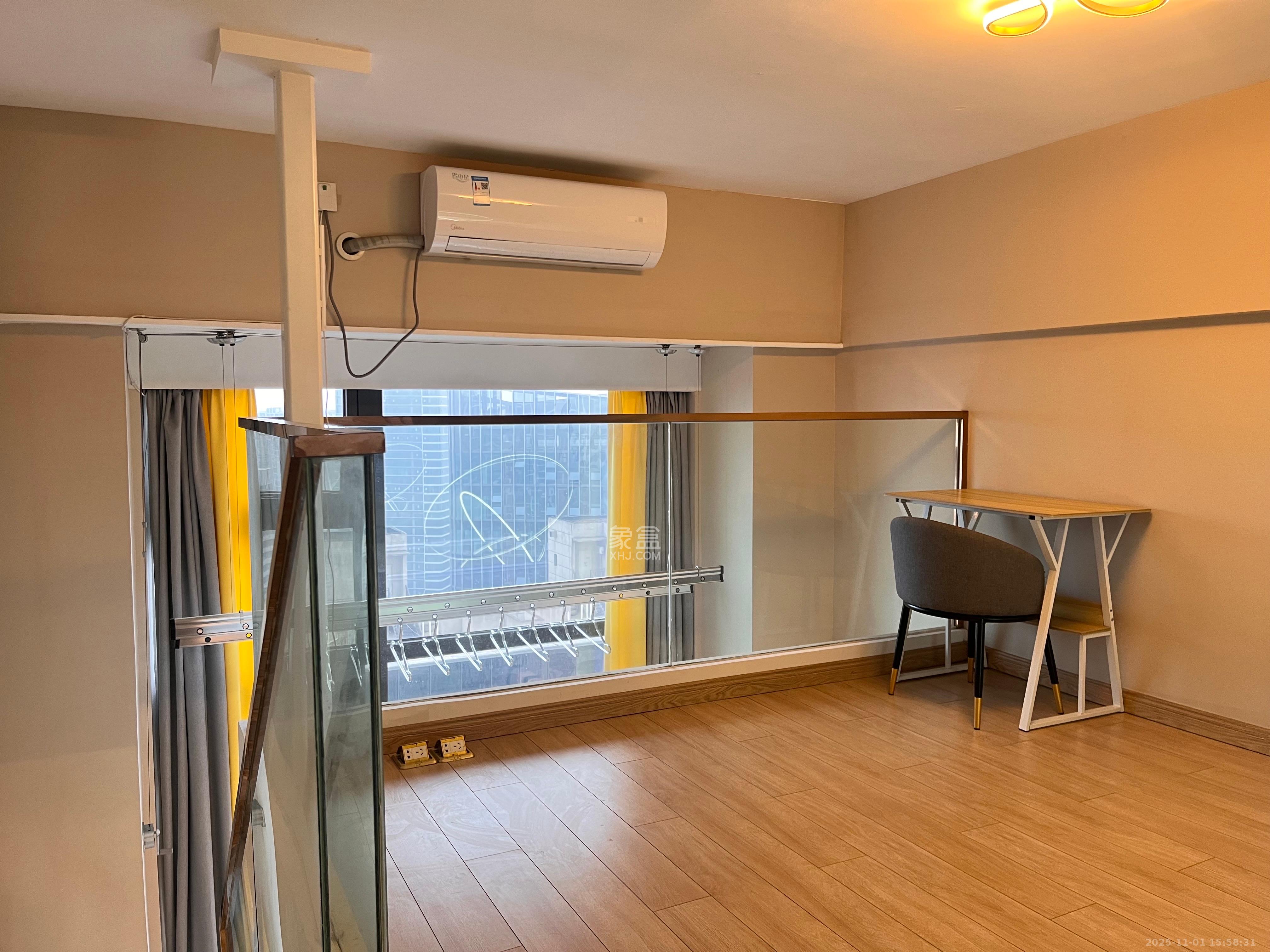 远洋外滩壹号  2室1厅1卫    2200.0元/月室内图