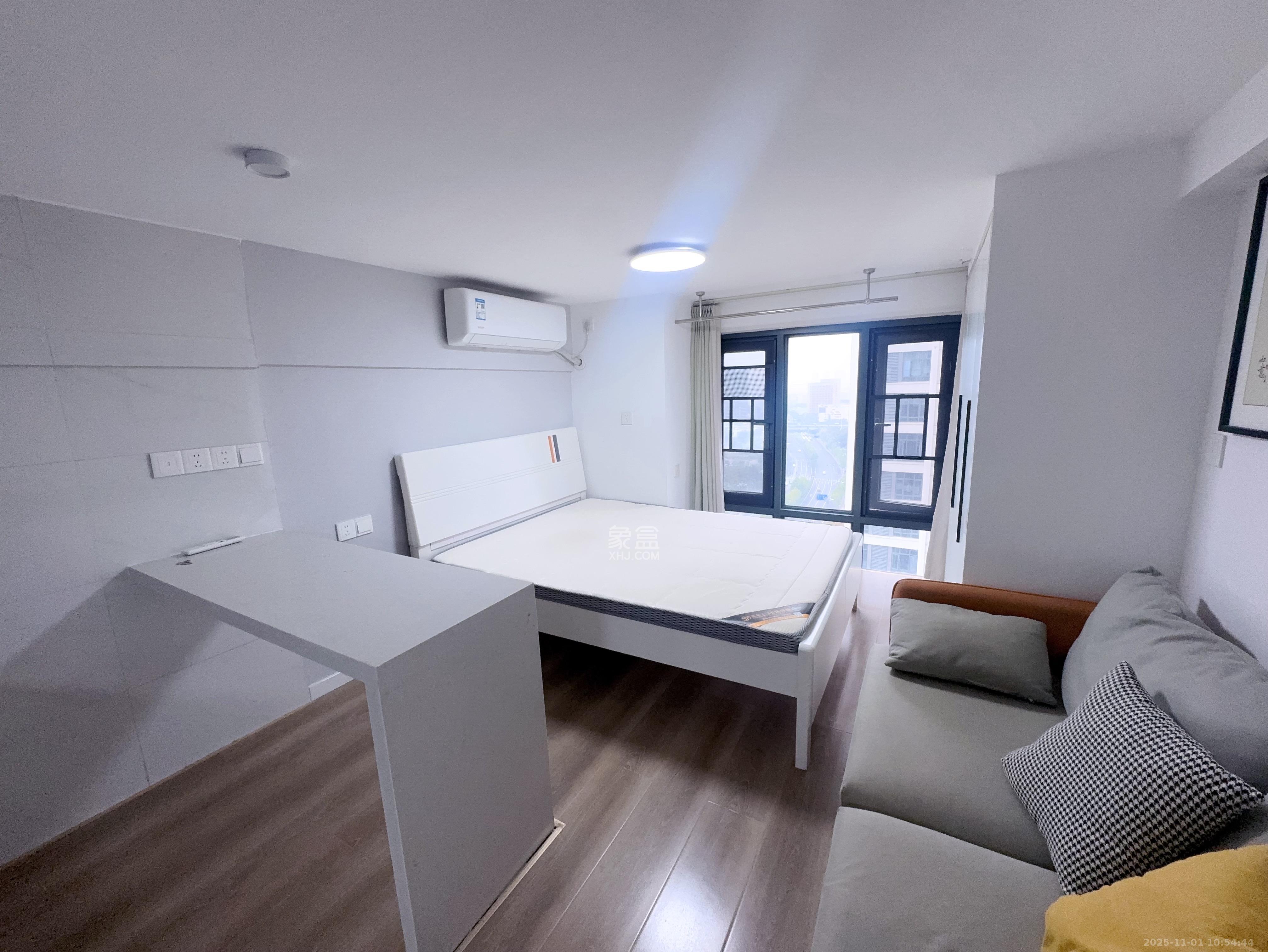 清控湖山雅居北区  1室1厅1卫    1200.0元/月室内图