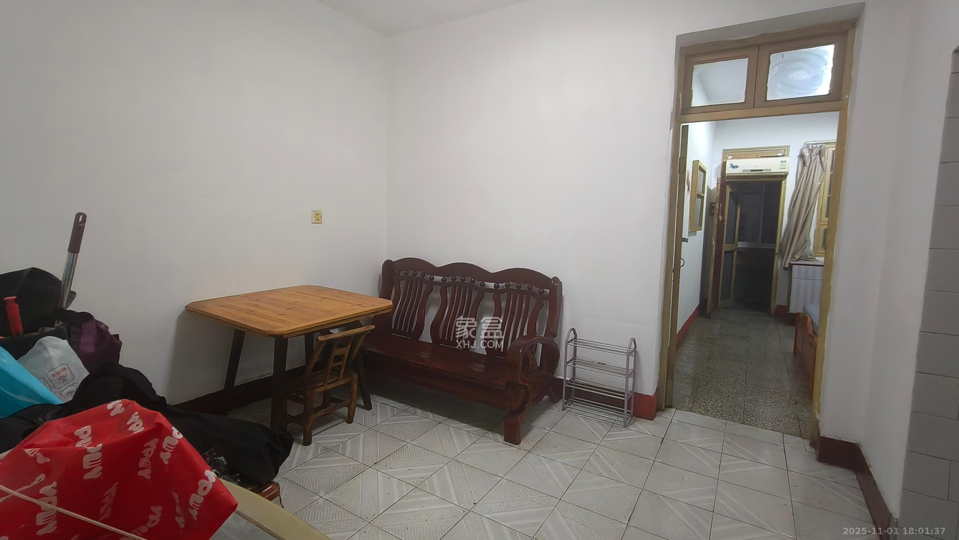 戥子桥散盘  2室1厅1卫    1800.0元/月室内图