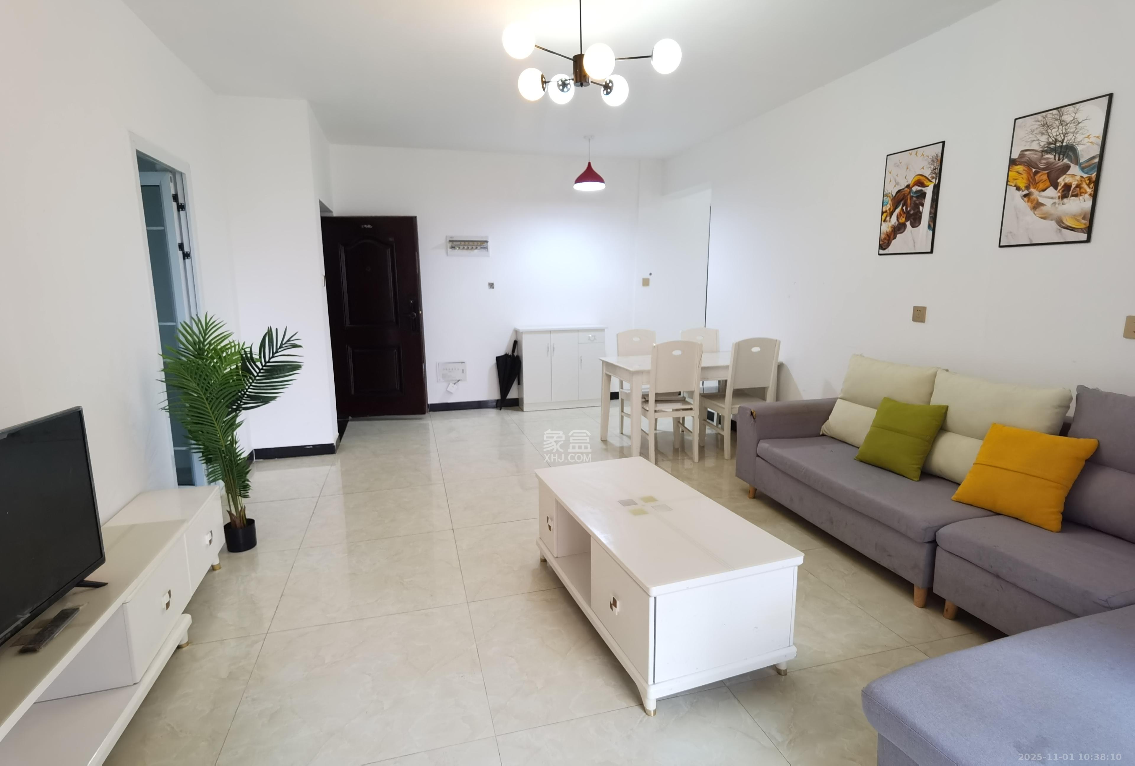 邦盛水岸御园  4室2厅2卫    2600.0元/月室内图