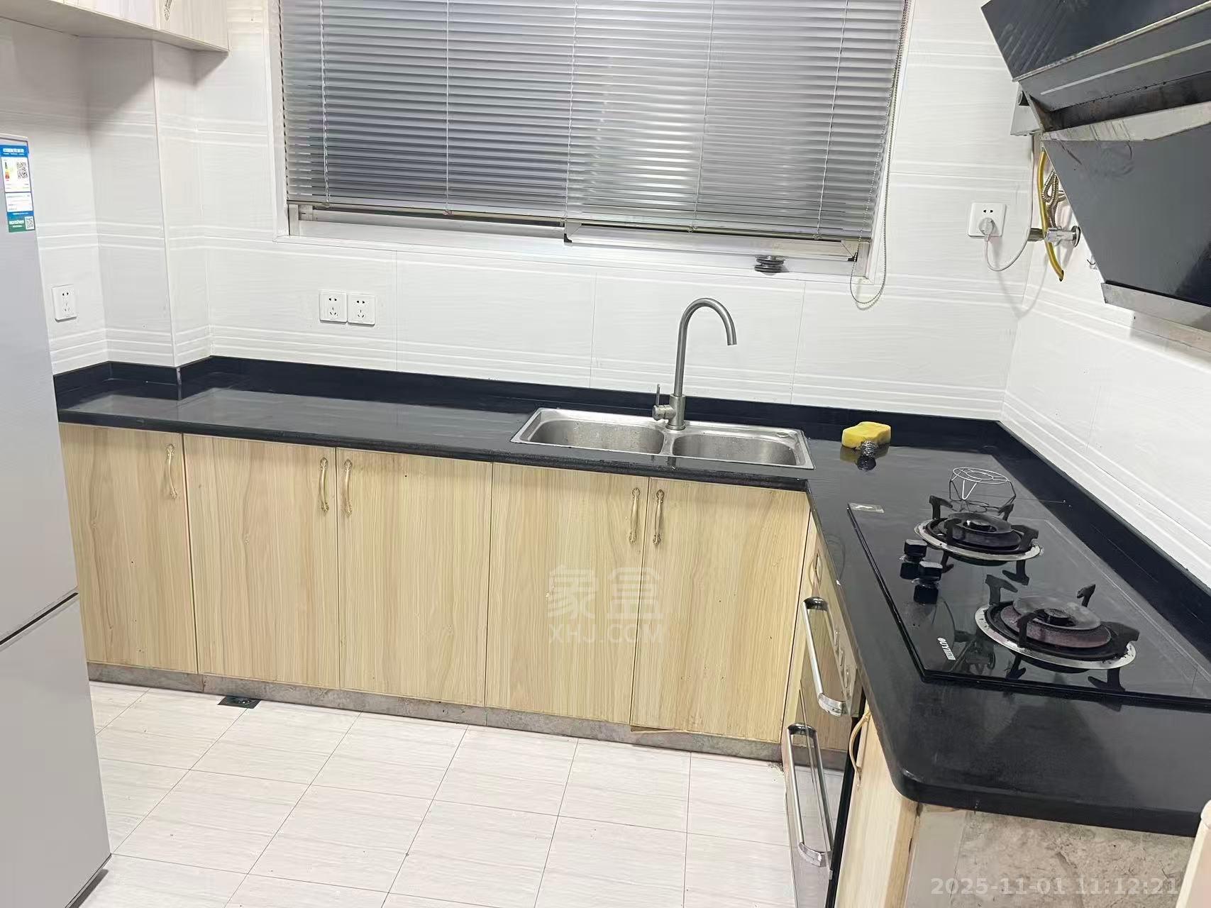 翡翠园 3室2厅1卫 1000.0元/月 翡翠园 3室2厅1卫 1000.0元/月室内图