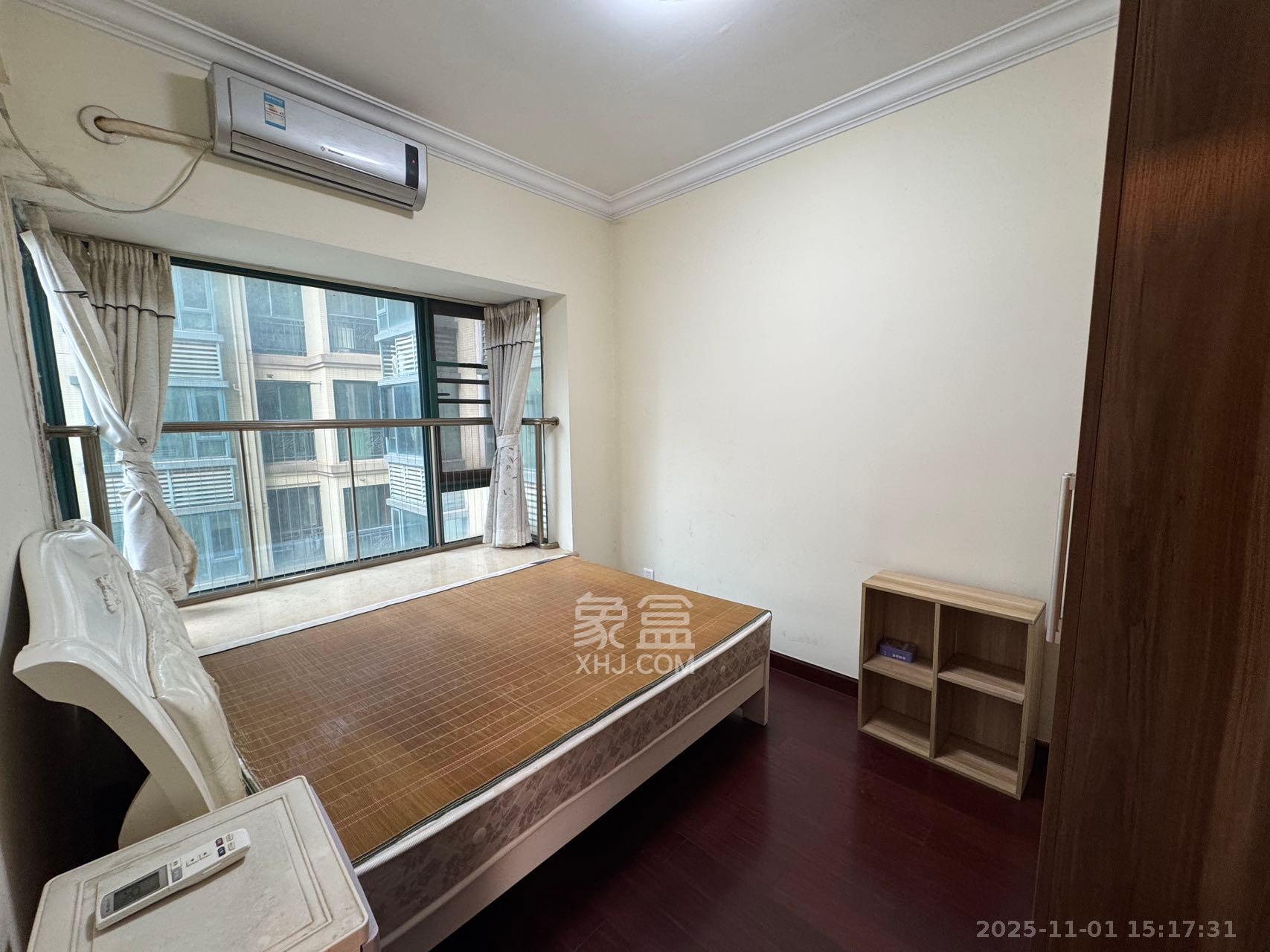 恒大绿洲  2室2厅1卫    2100.0元/月室内图