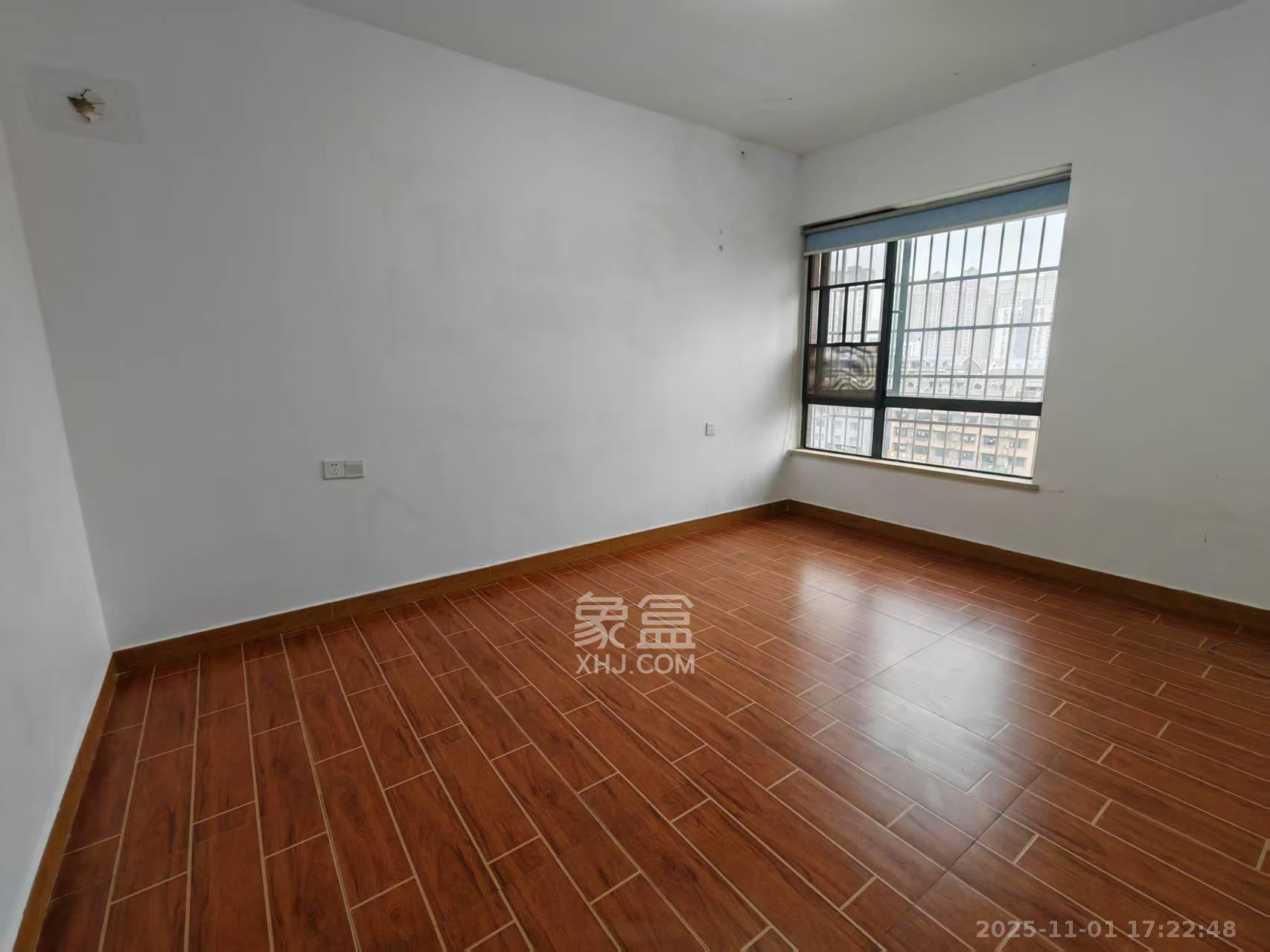 中国铁建国际城一期  4室2厅2卫    1600.0元/月室内图