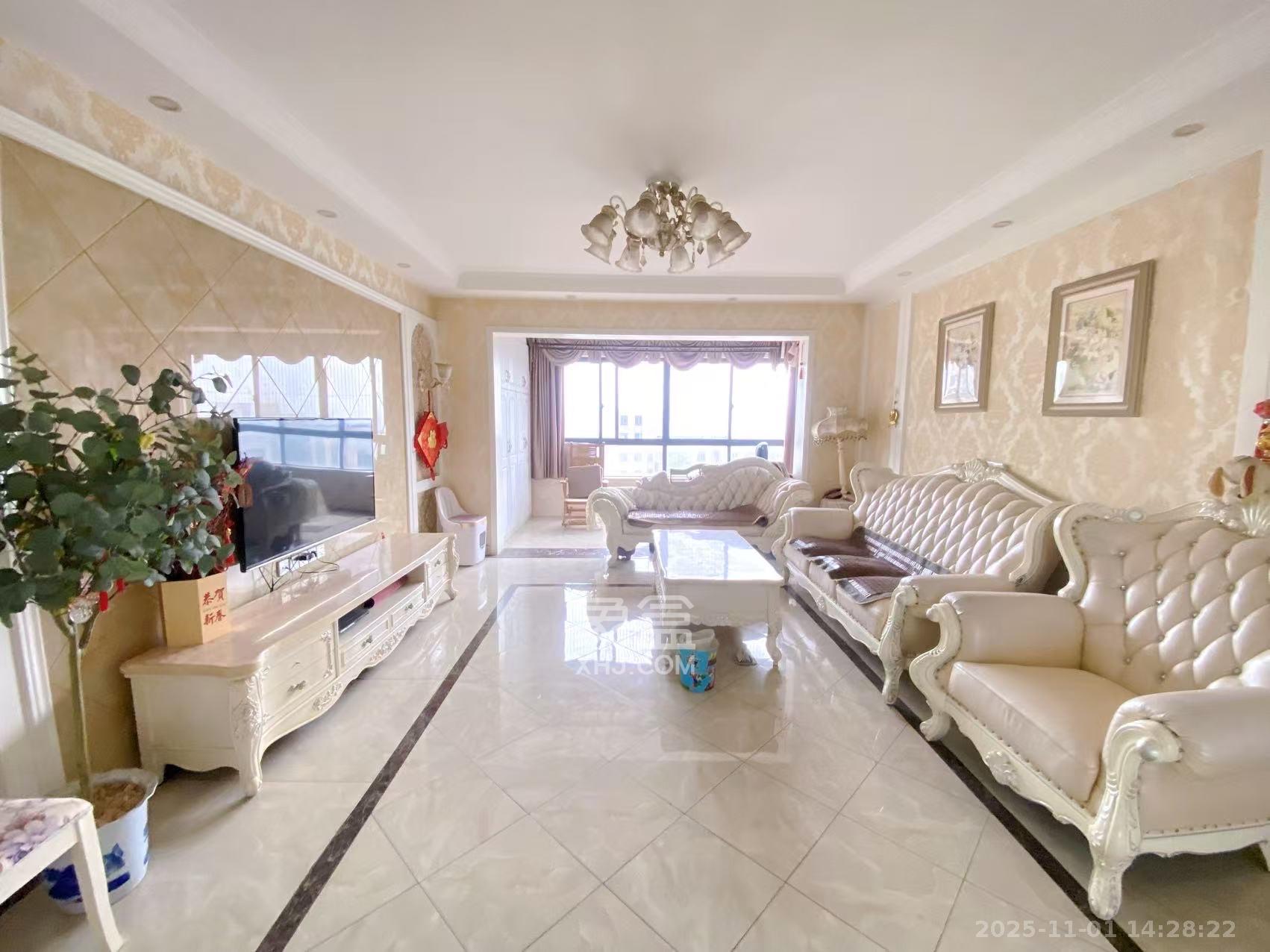 长房时代城  4室2厅2卫    4800.0元/月室内图