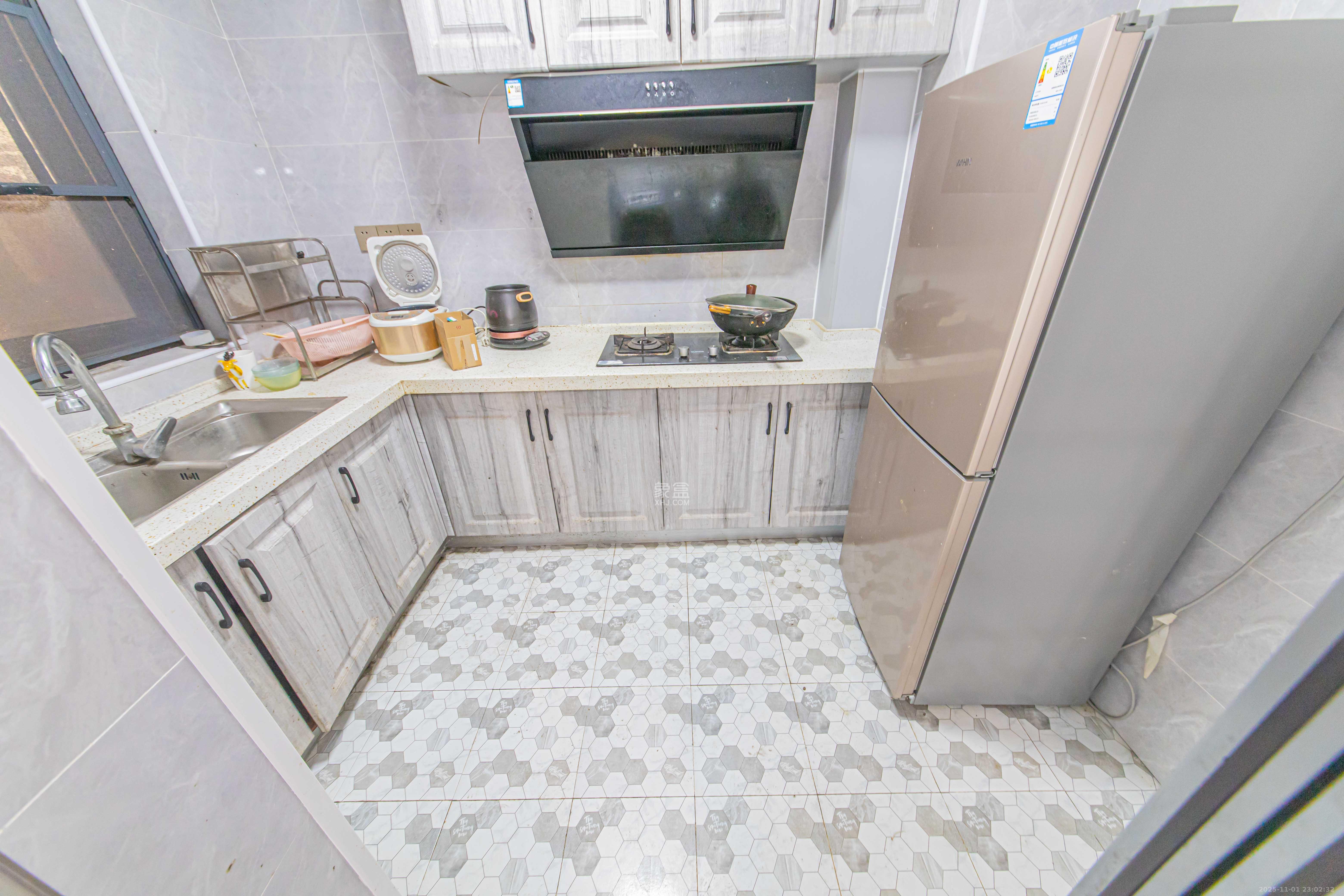 北辰中央公园DF区 3室2厅1卫 100.0万 北辰中央公园DF区 3室2厅1卫 100.0万厨房