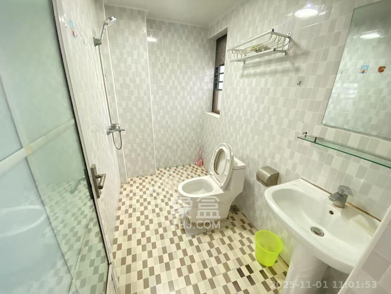 钱隆首府(福晟御园) 3室1厅1卫 3100.0元/月 钱隆首府(福晟御园) 3室1厅1卫 3100.0元/月室内图