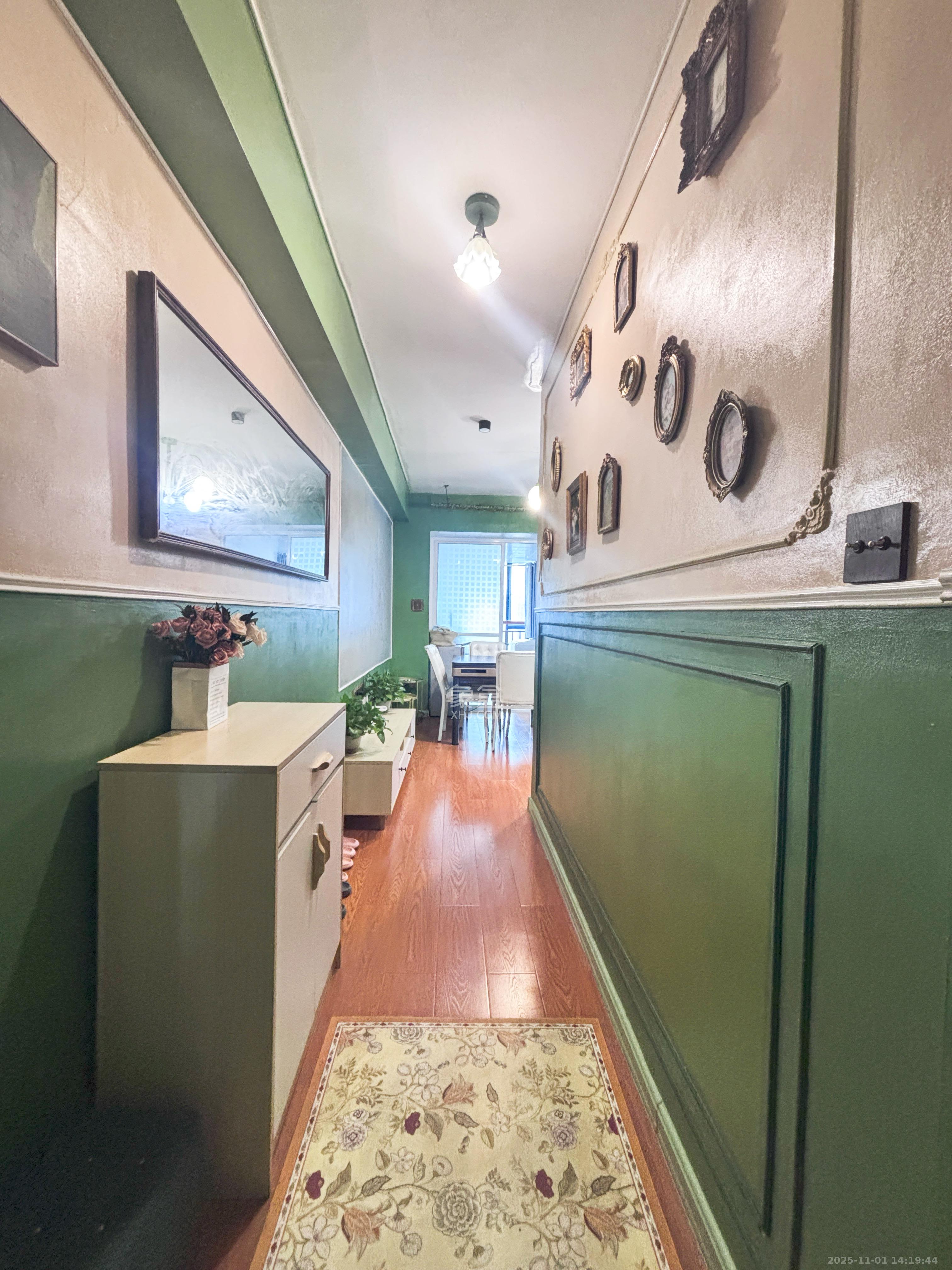 东一国际  2室2厅1卫    3200.0元/月室内图