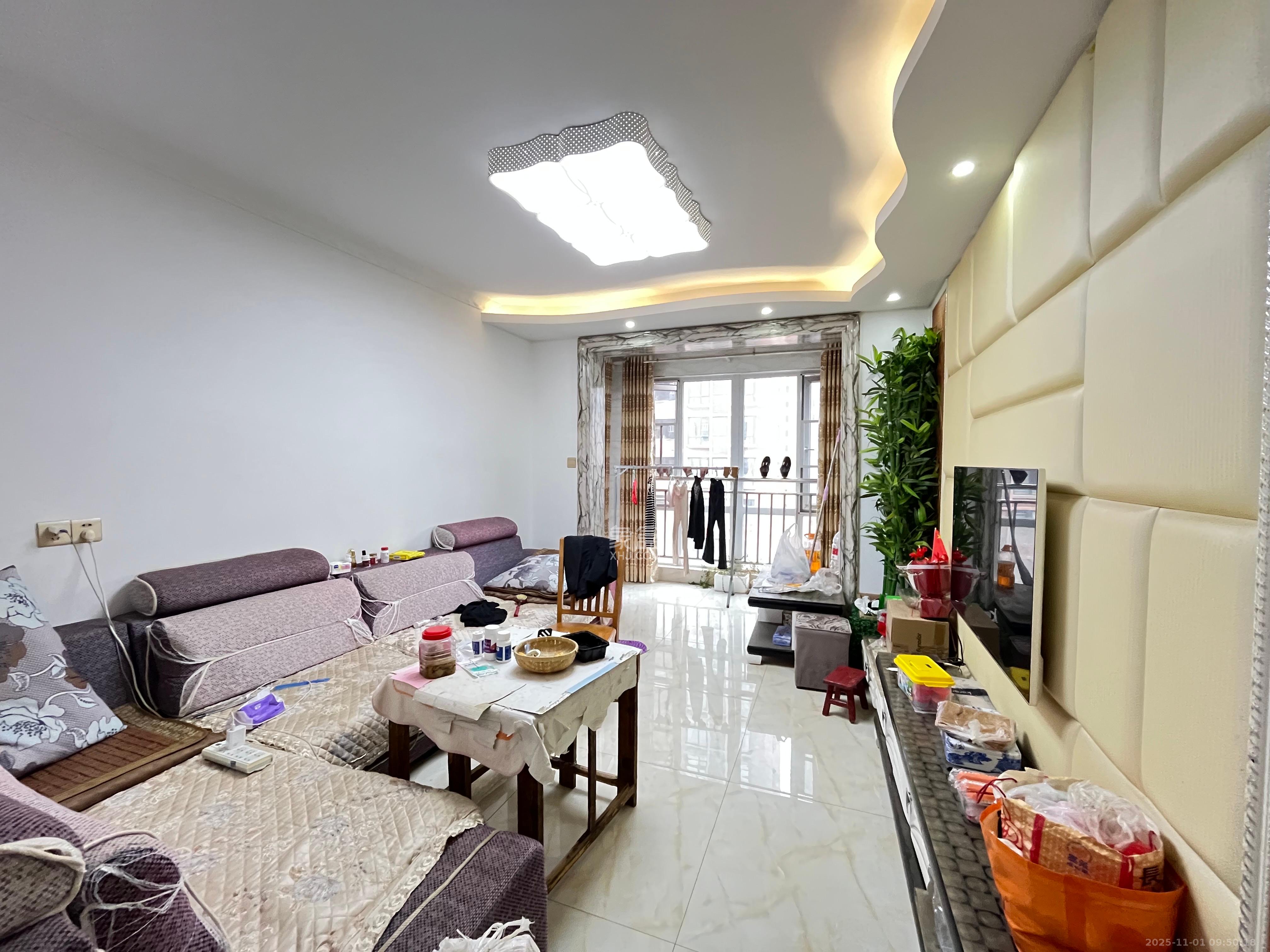 丽发新城  1室0厅0卫    1600.0元/月