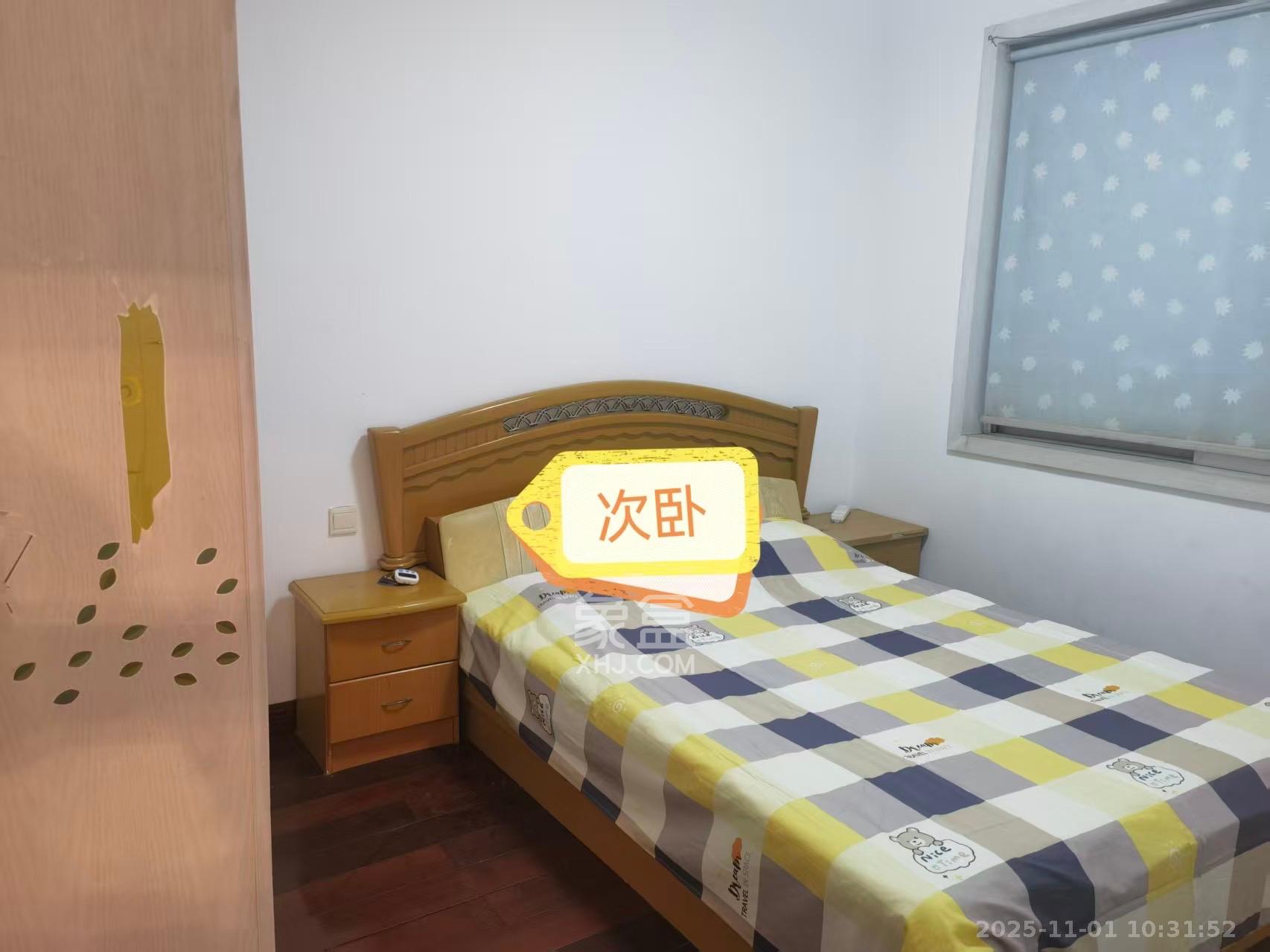 恩瑞麓山名园（龙王港小区）  3室2厅2卫    2200.0元/月室内图