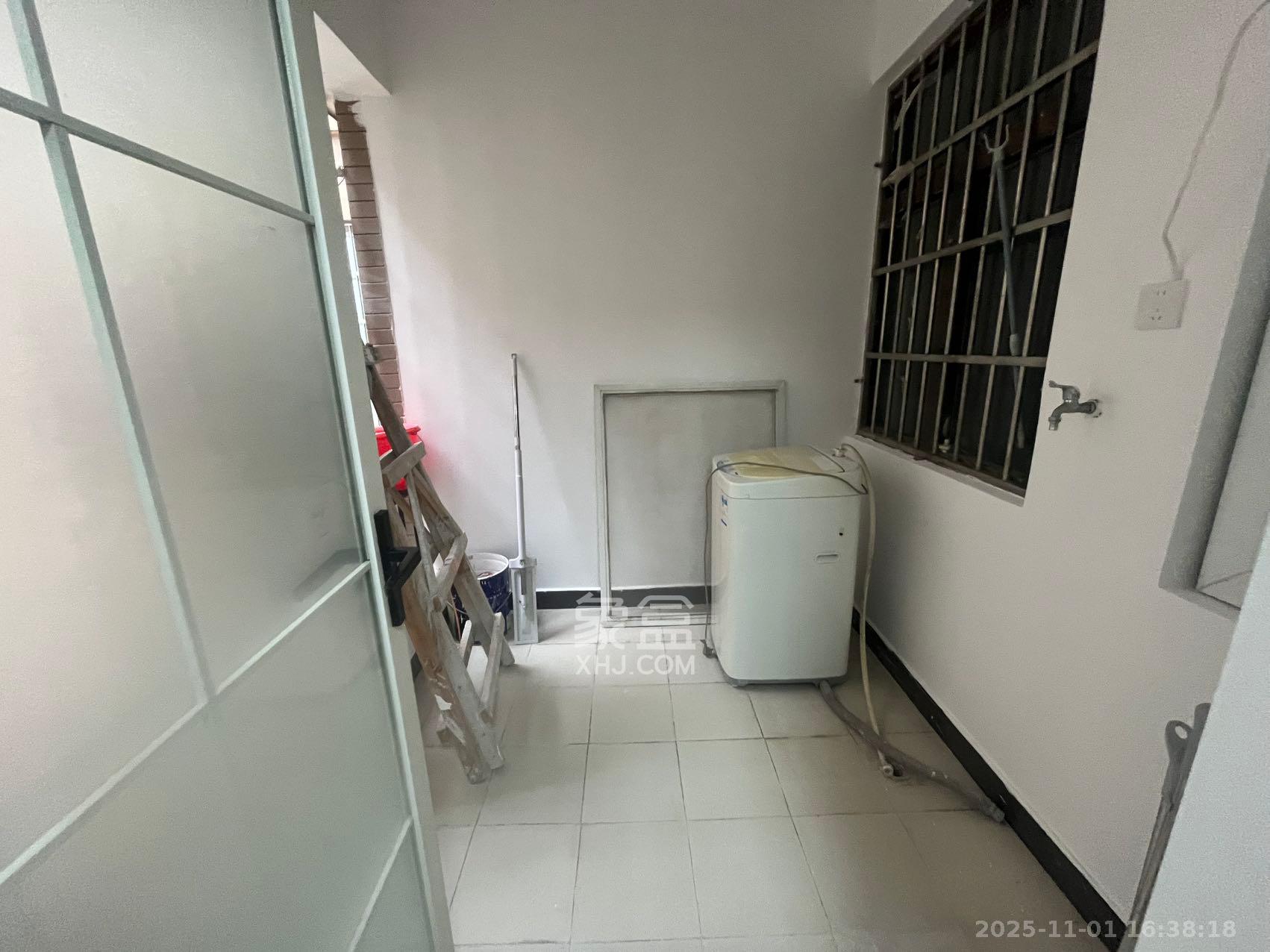 上河国际C区 3室1厅1卫 2100.0元/月 上河国际C区 3室1厅1卫 2100.0元/月室内图