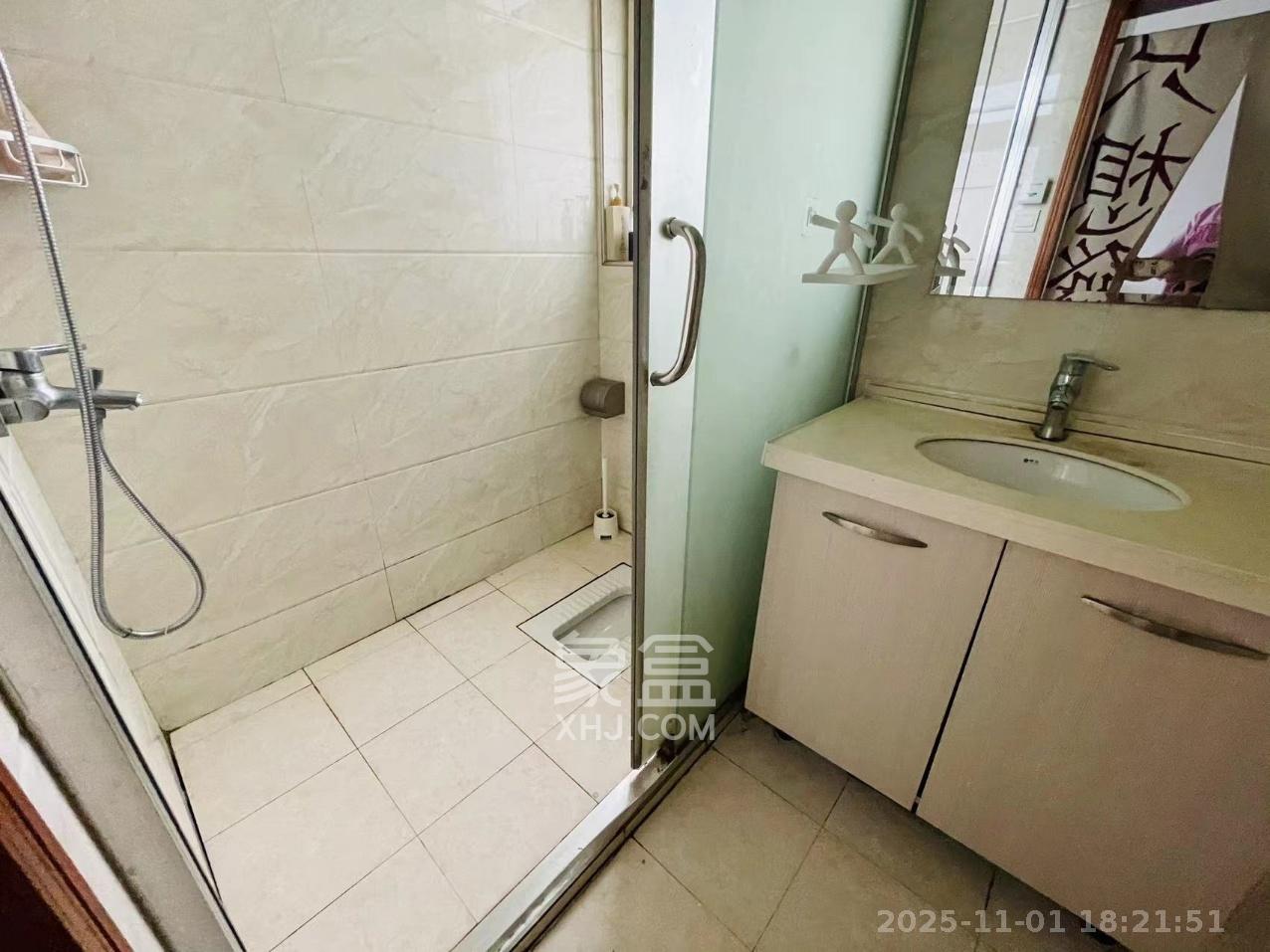 北辰三角洲E5区  1室2厅1卫    2500.0元/月室内图