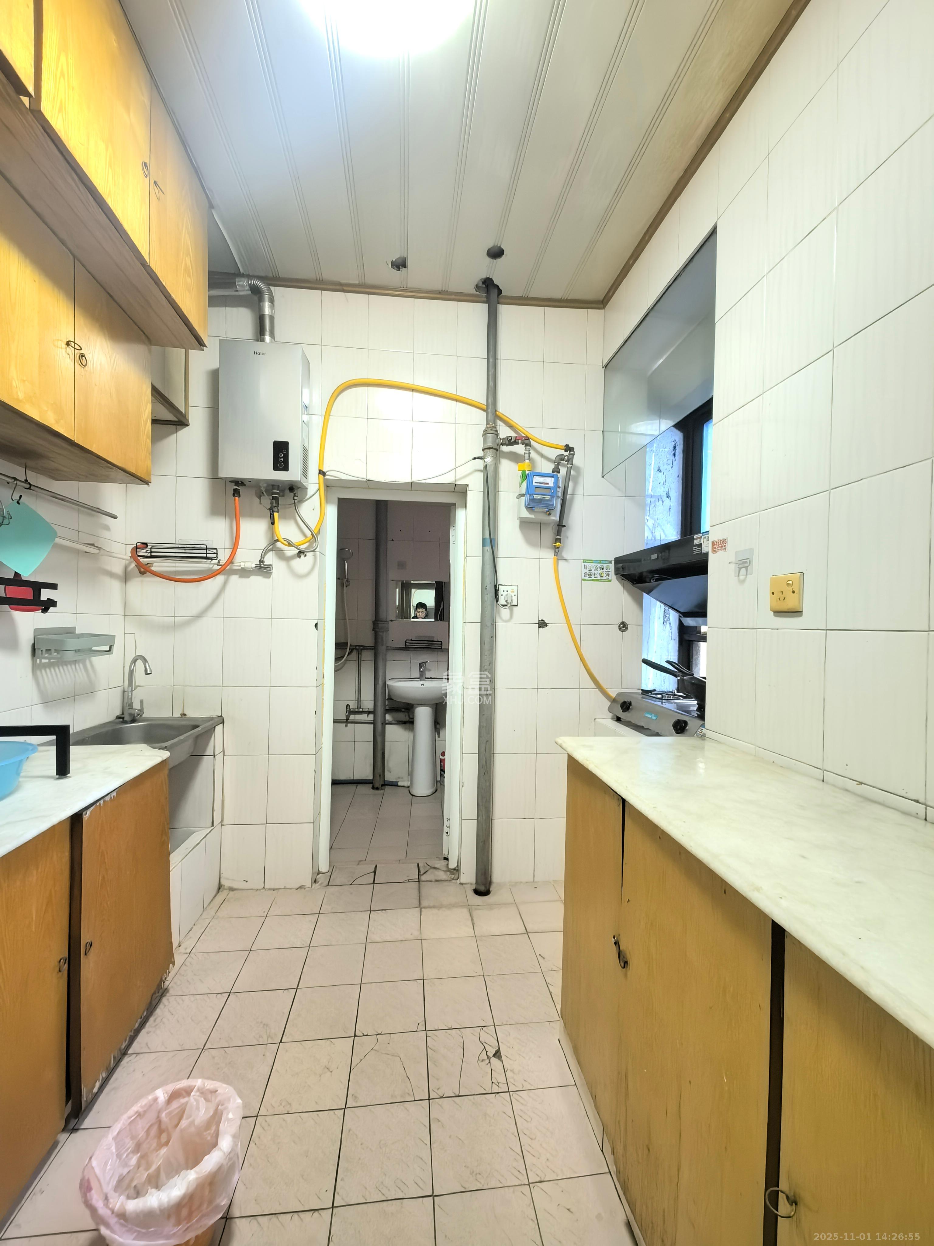 湖南日报宿舍  3室1厅1卫    2200.0元/月室内图