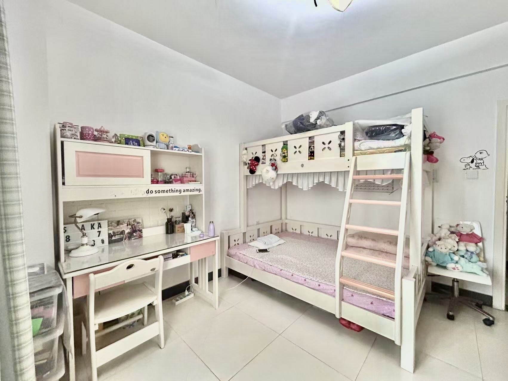 万利隆花园 3室2厅2卫 3800.0元/月 万利隆花园 3室2厅2卫 3800.0元/月室内图