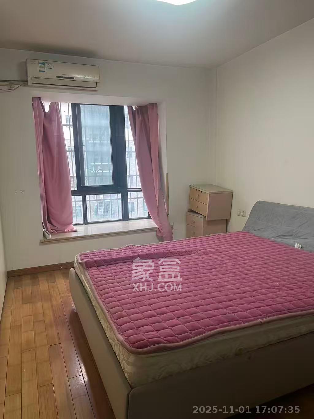 浏阳河畔家园  3室2厅1卫    2300.0元/月室内图