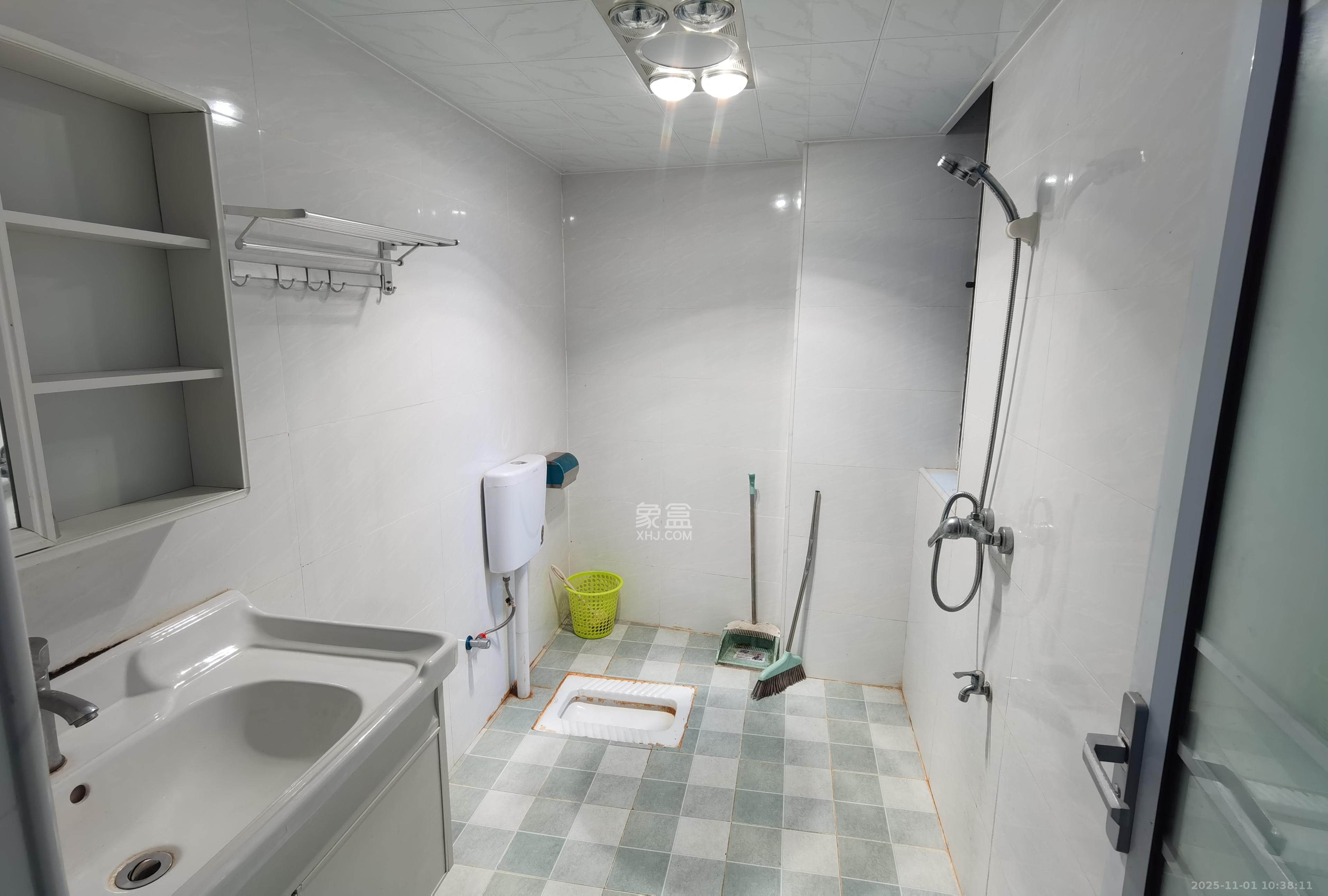 邦盛水岸御园  4室2厅2卫    2600.0元/月室内图