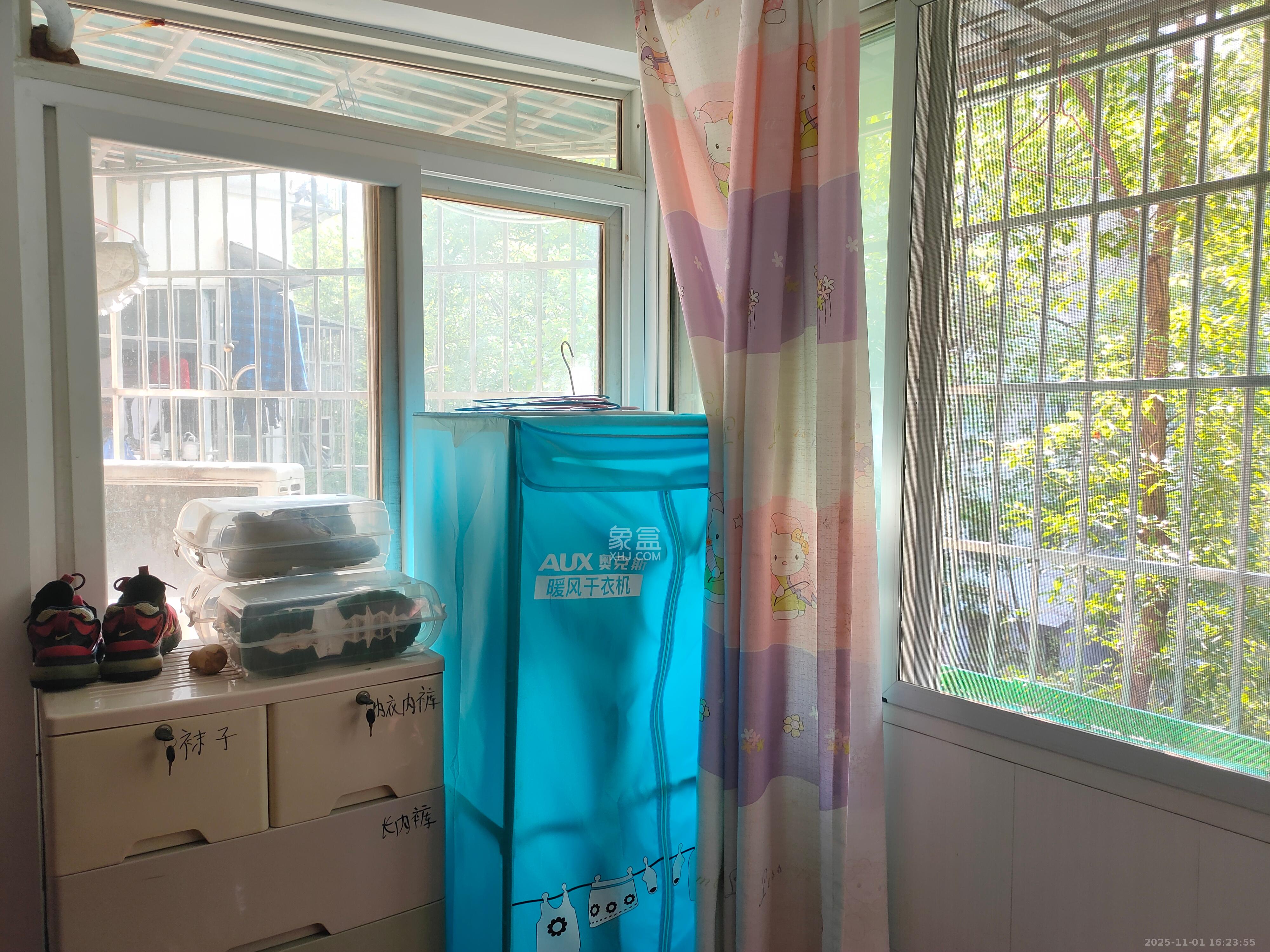 雅雀湖小区  2室1厅1卫    1500.0元/月室内图