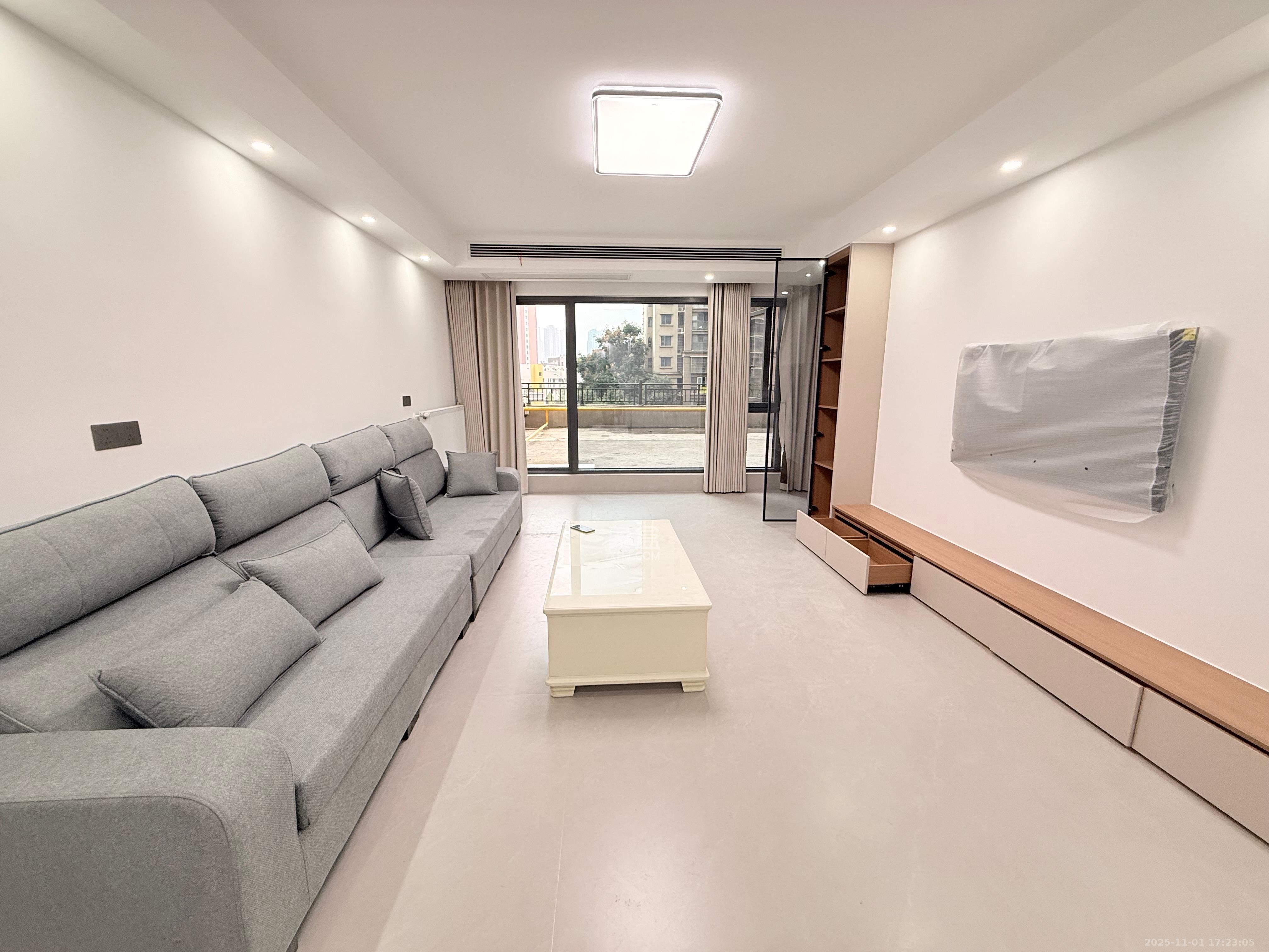 德奥悦东方  4室2厅1卫    3800.0元/月 德奥悦东方  4室2厅1卫    3800.0元/月室内图