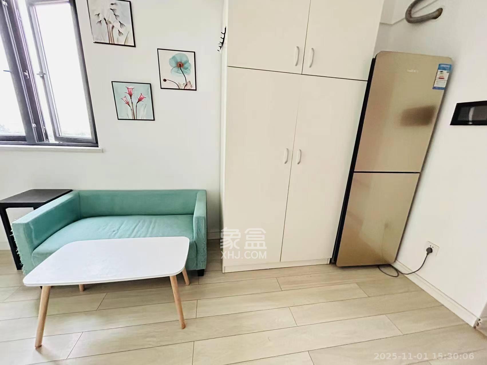 万科金域缇香  1室1厅1卫    2400.0元/月室内图