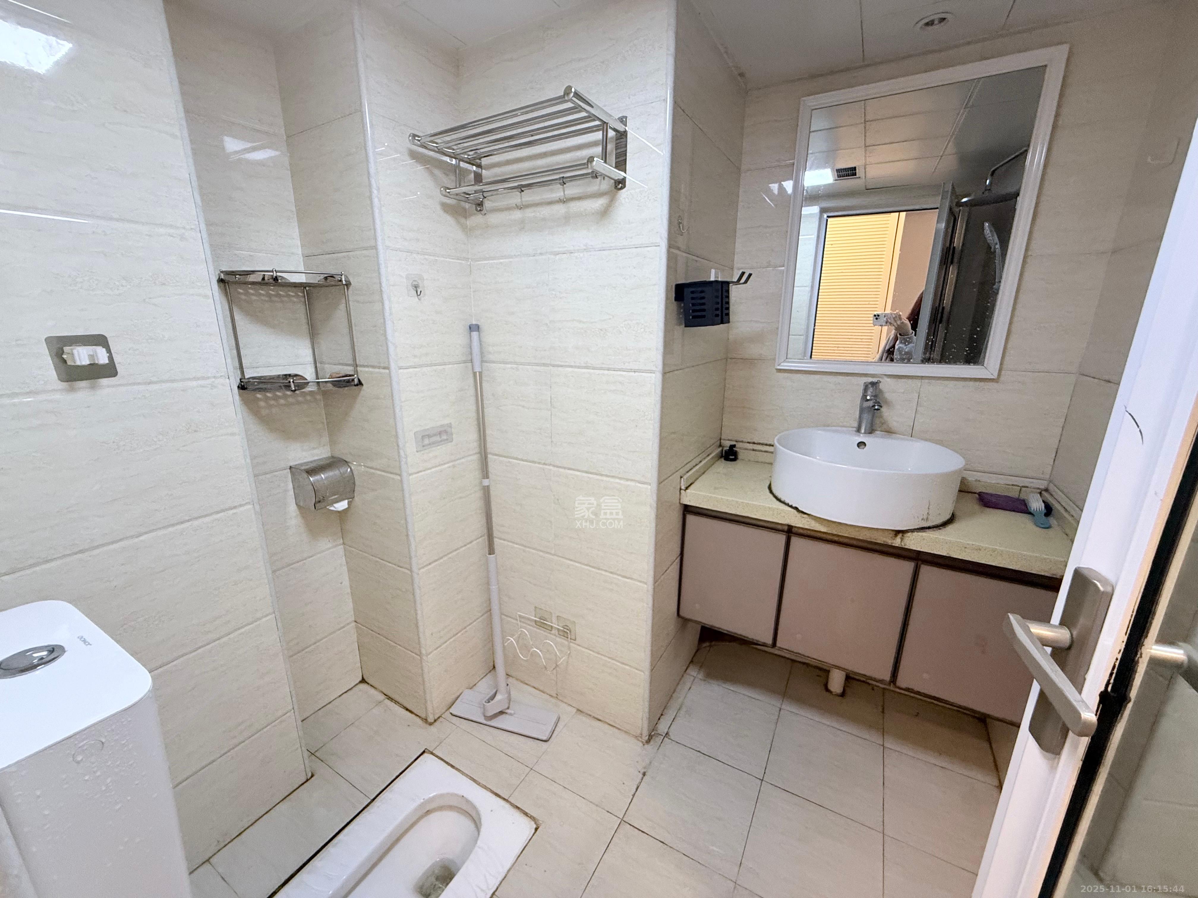 欧亚达国际广场  1室1厅1卫    1600.0元/月室内图