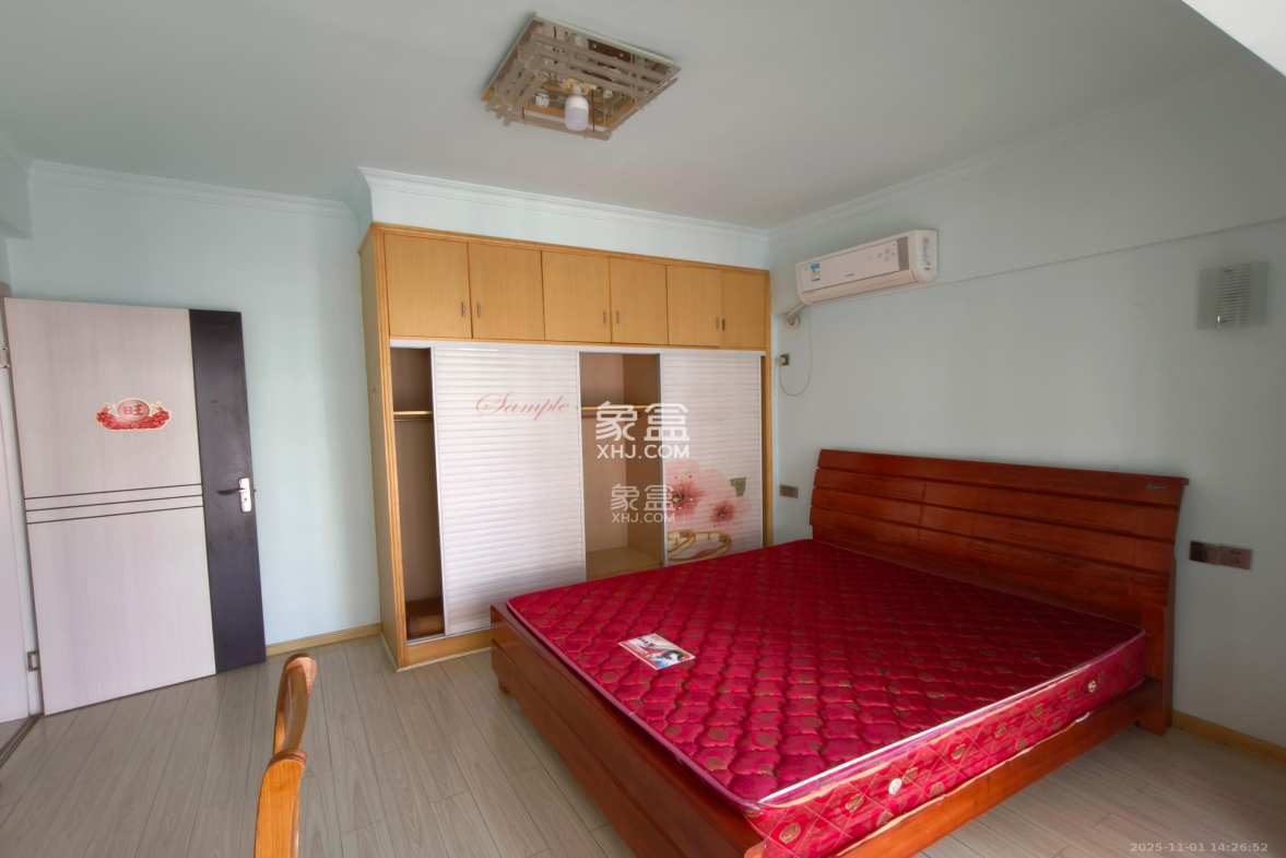 极目楚天 2室2厅1卫 2000.0元/月 极目楚天 2室2厅1卫 2000.0元/月室内图