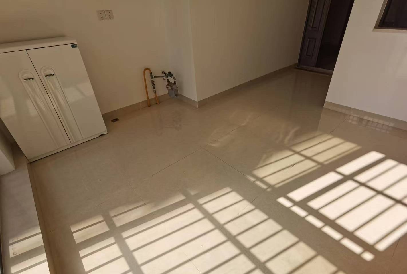 五源河公寓A区  3室2厅2卫    220.0万客厅