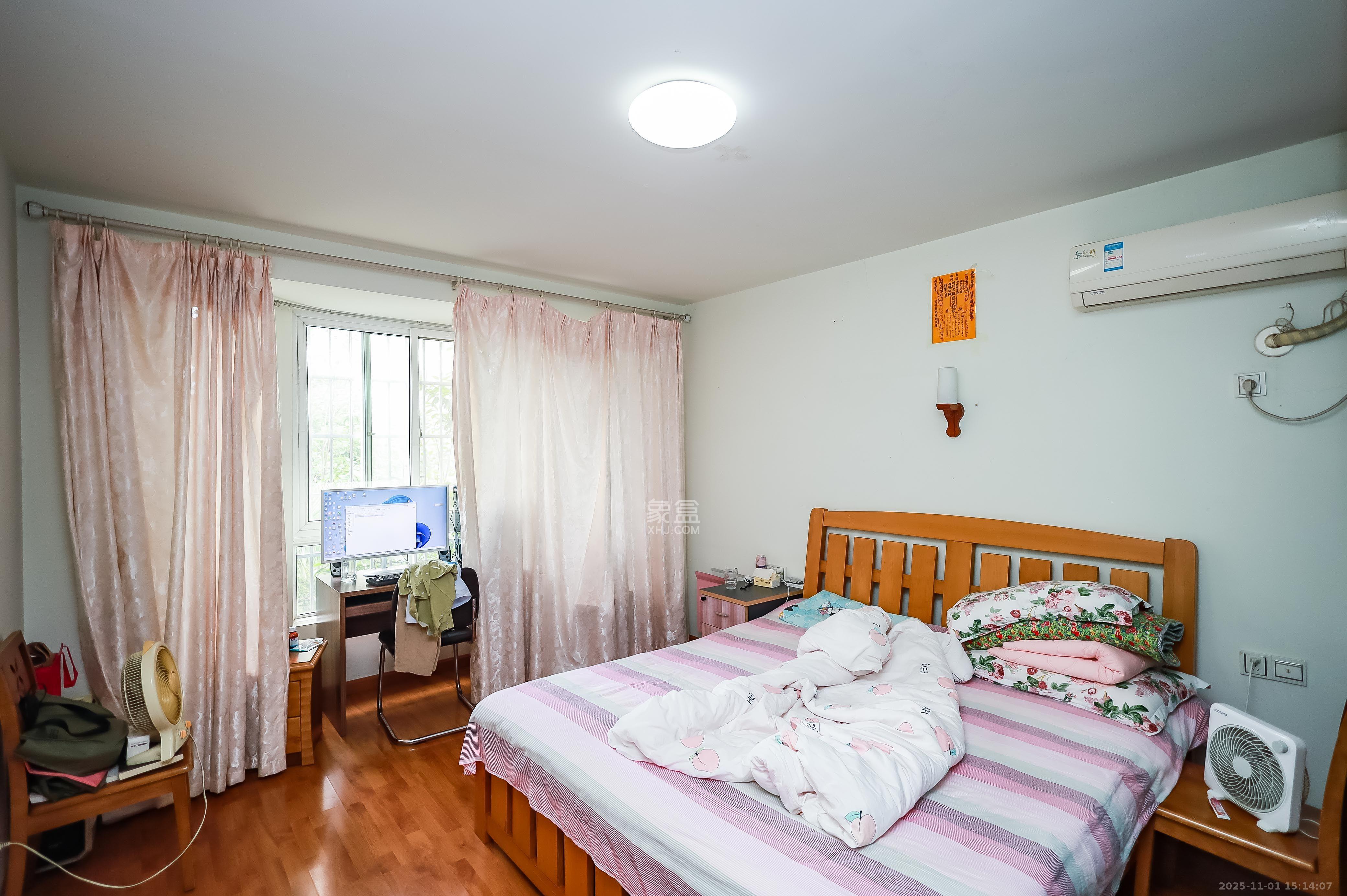 长房西郡  3室1厅1卫    2300.0元/月 长房西郡  3室1厅1卫    2300.0元/月室内图