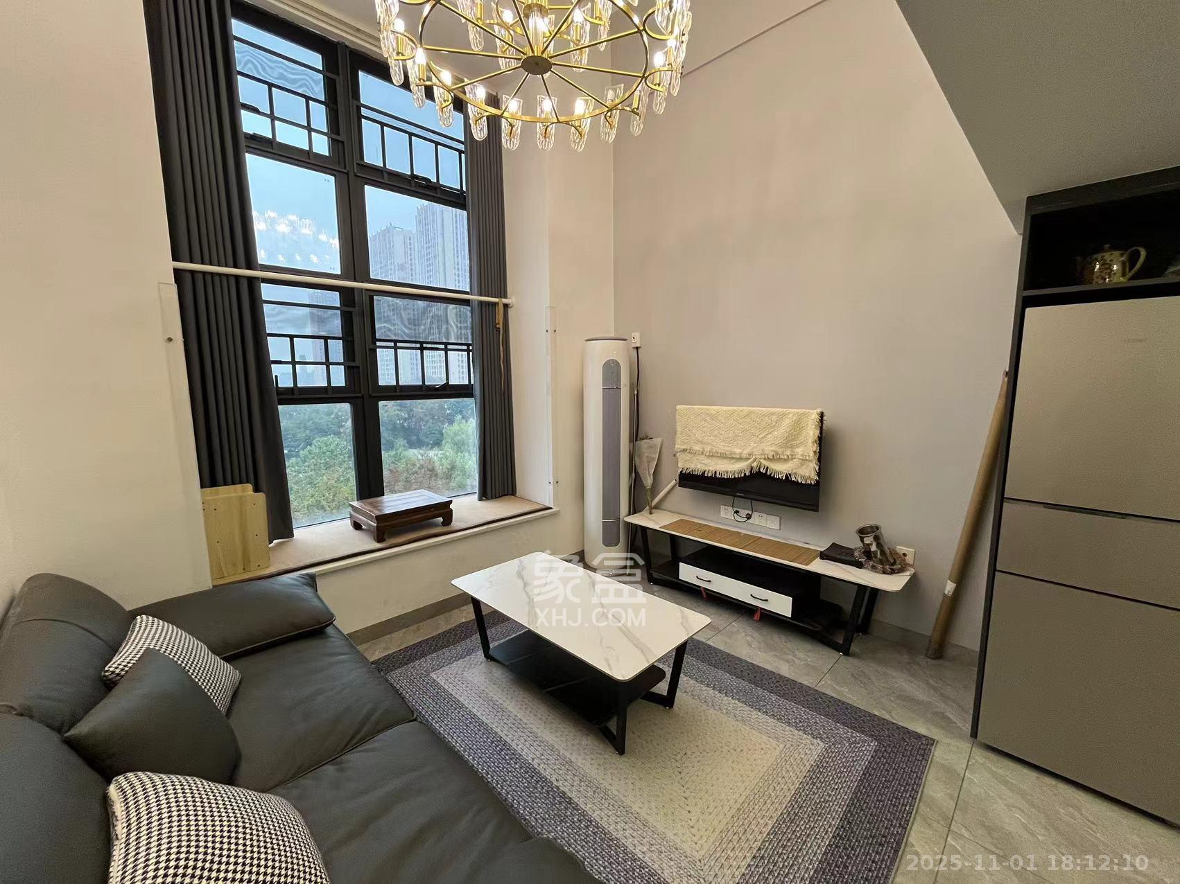 龙湖新壹城  1室1厅1卫    2200.0元/月室内图