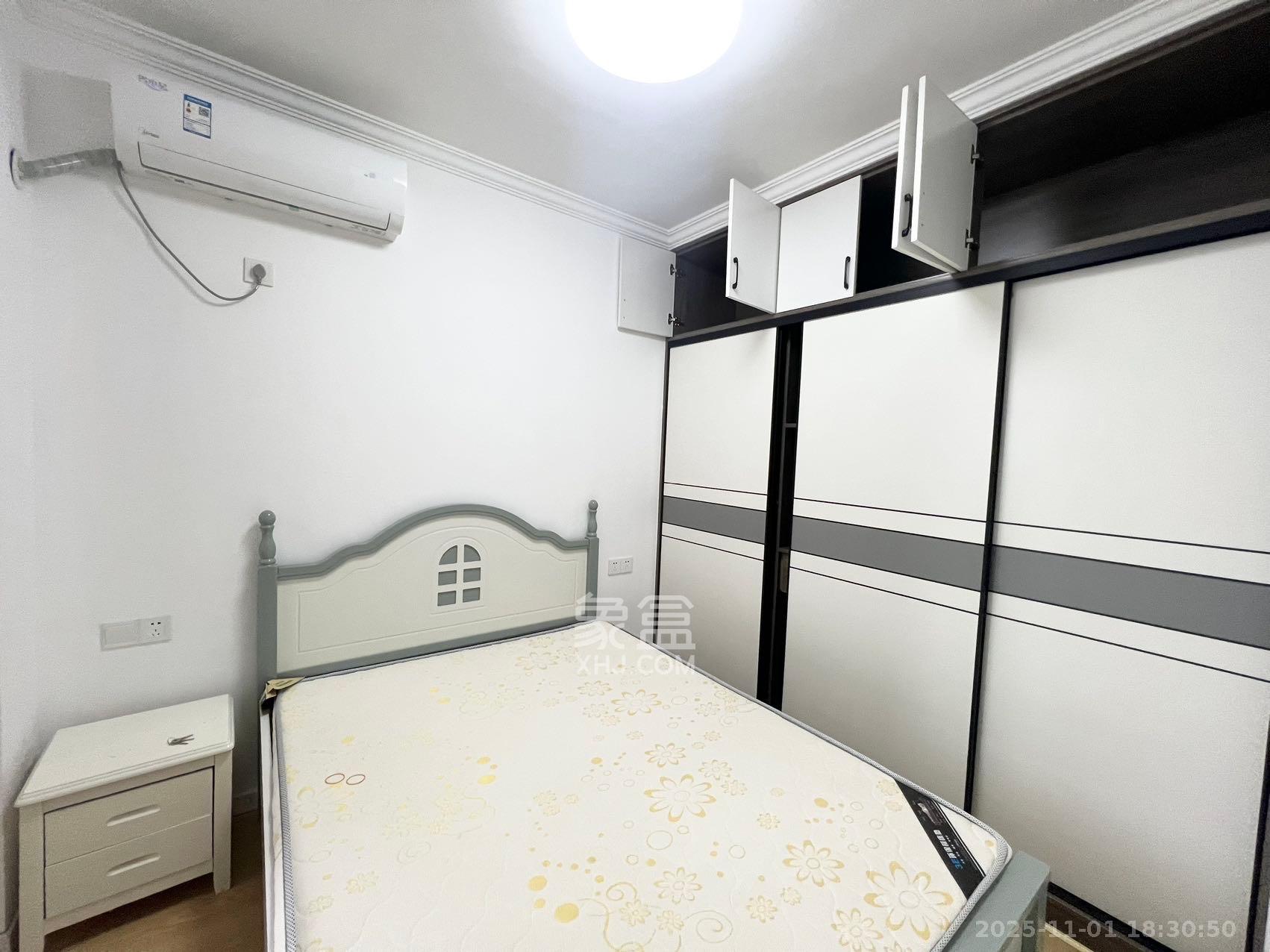 东合新苑  2室2厅1卫    2100.0元/月室内图