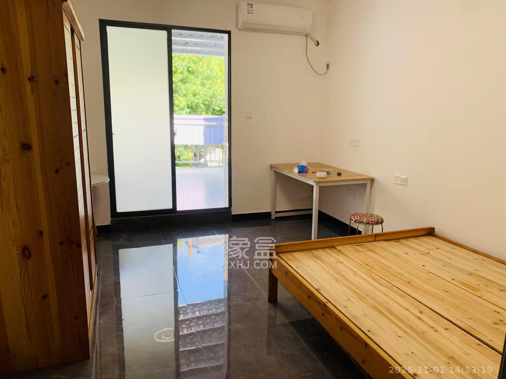 教育街、又一村巷散盘  1室1厅1卫    1600.0元/月 教育街、又一村巷散盘  1室1厅1卫    1600.0元/月室内图