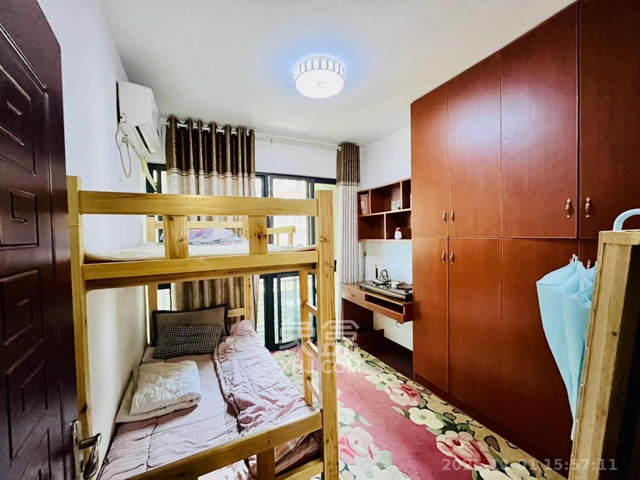 中南红领邦（红星嘉和苑）  4室1厅2卫    3200.0元/月室内图