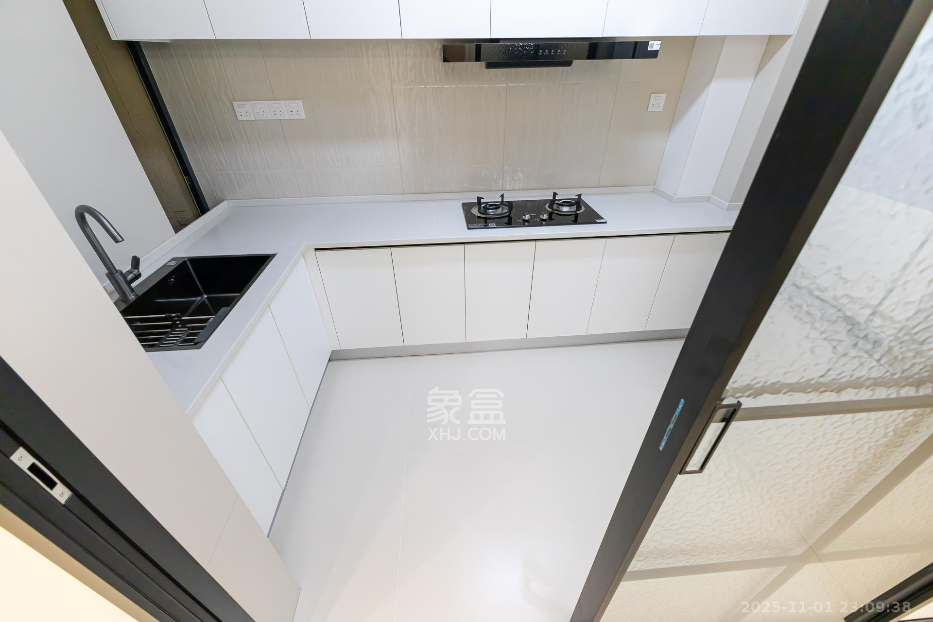 顺舟旺城  3室2厅1卫    82.8万厨房