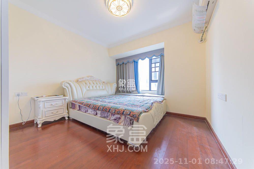 中海新城熙岸(中信新城五期)  3室2厅2卫    2500.0元/月 中海新城熙岸(中信新城五期)  3室2厅2卫    2500.0元/月室内图