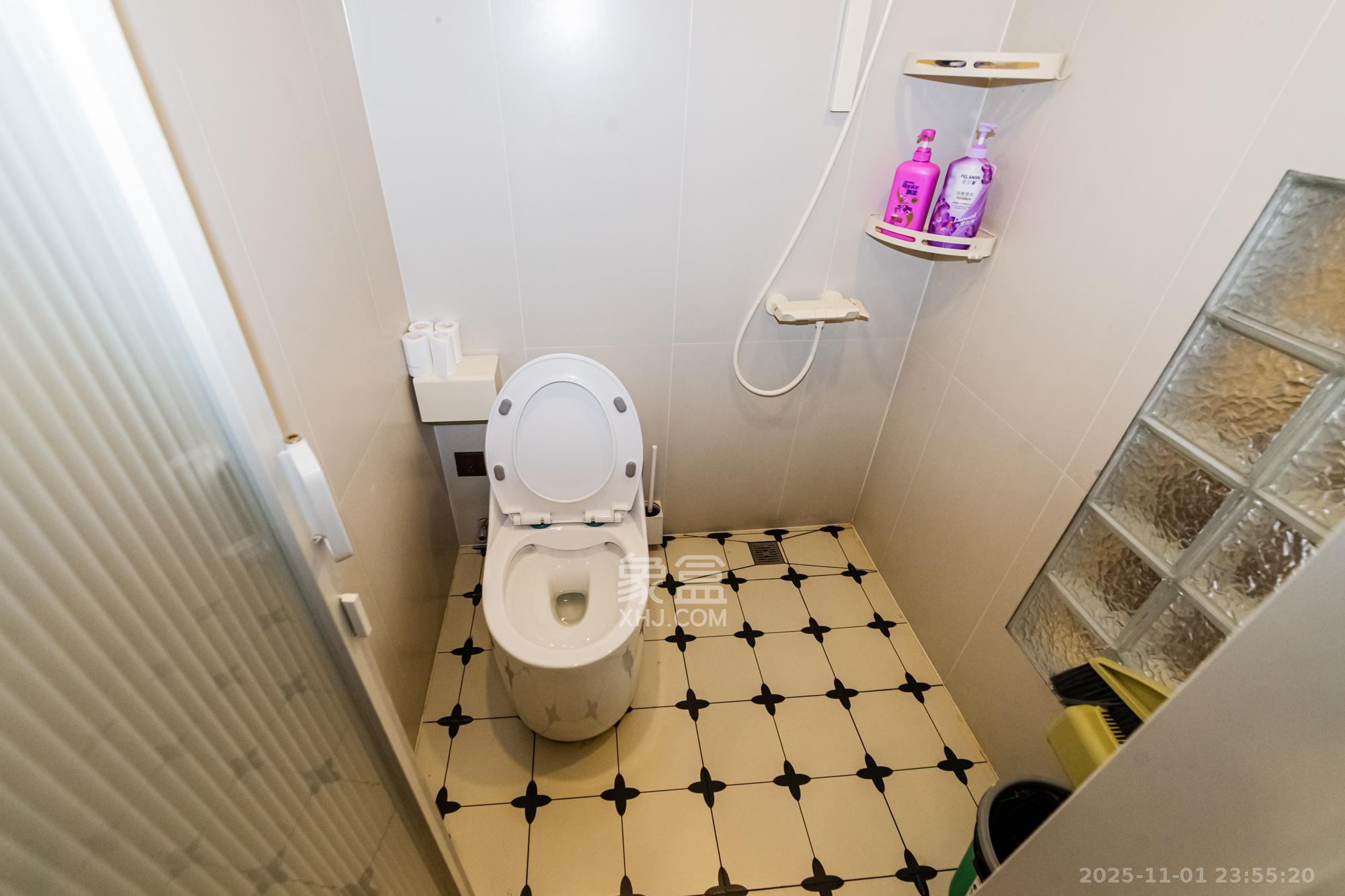 建发养云 2室1厅1卫 62.0万 建发养云 2室1厅1卫 62.0万卫生间