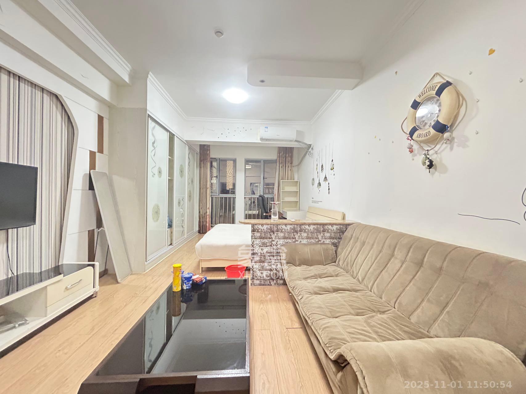 东宸19公馆  1室1厅1卫    1800.0元/月 东宸19公馆  1室1厅1卫    1800.0元/月室内图