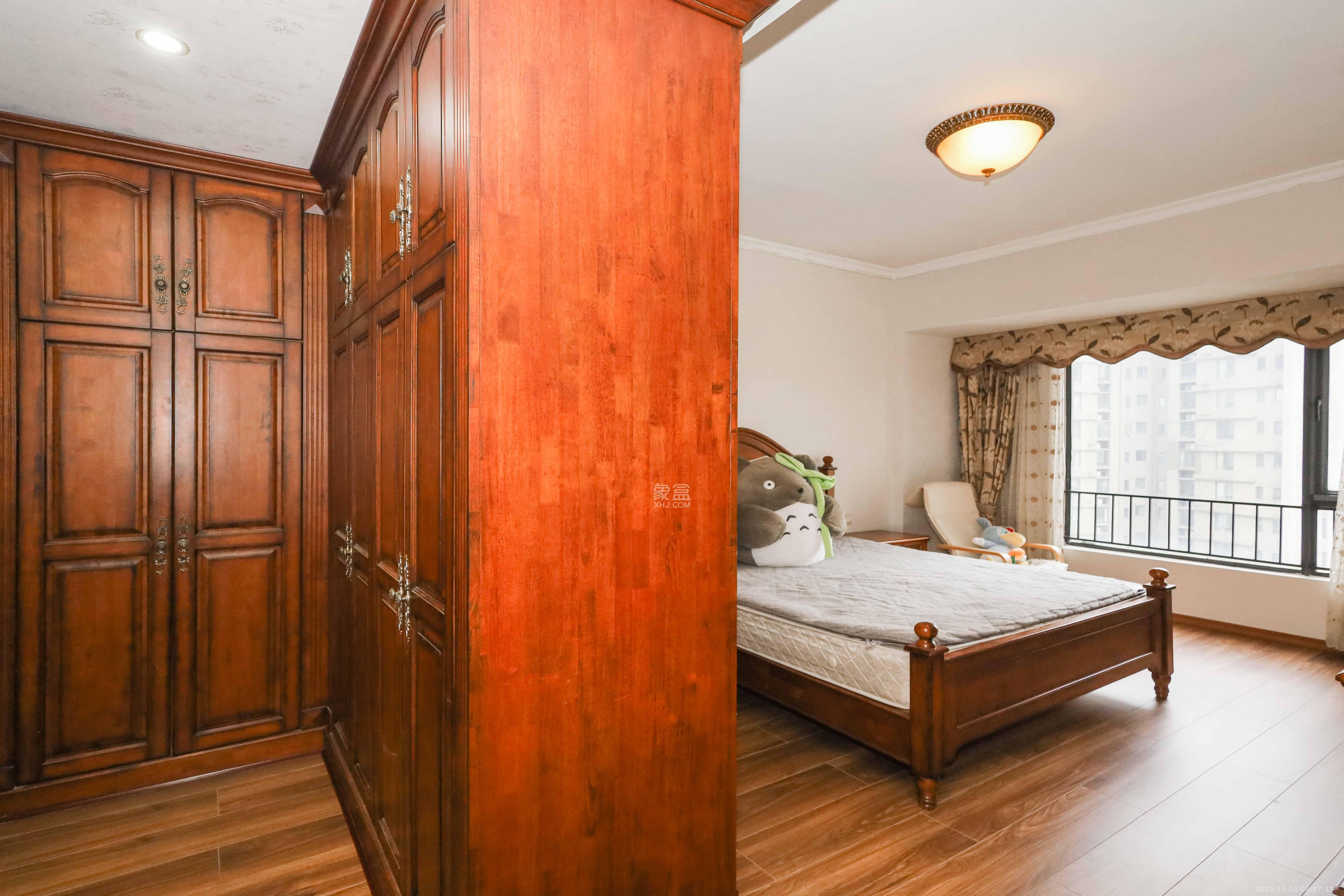 万科城市花园 3室2厅2卫 99.0万 万科城市花园 3室2厅2卫 99.0万卧室