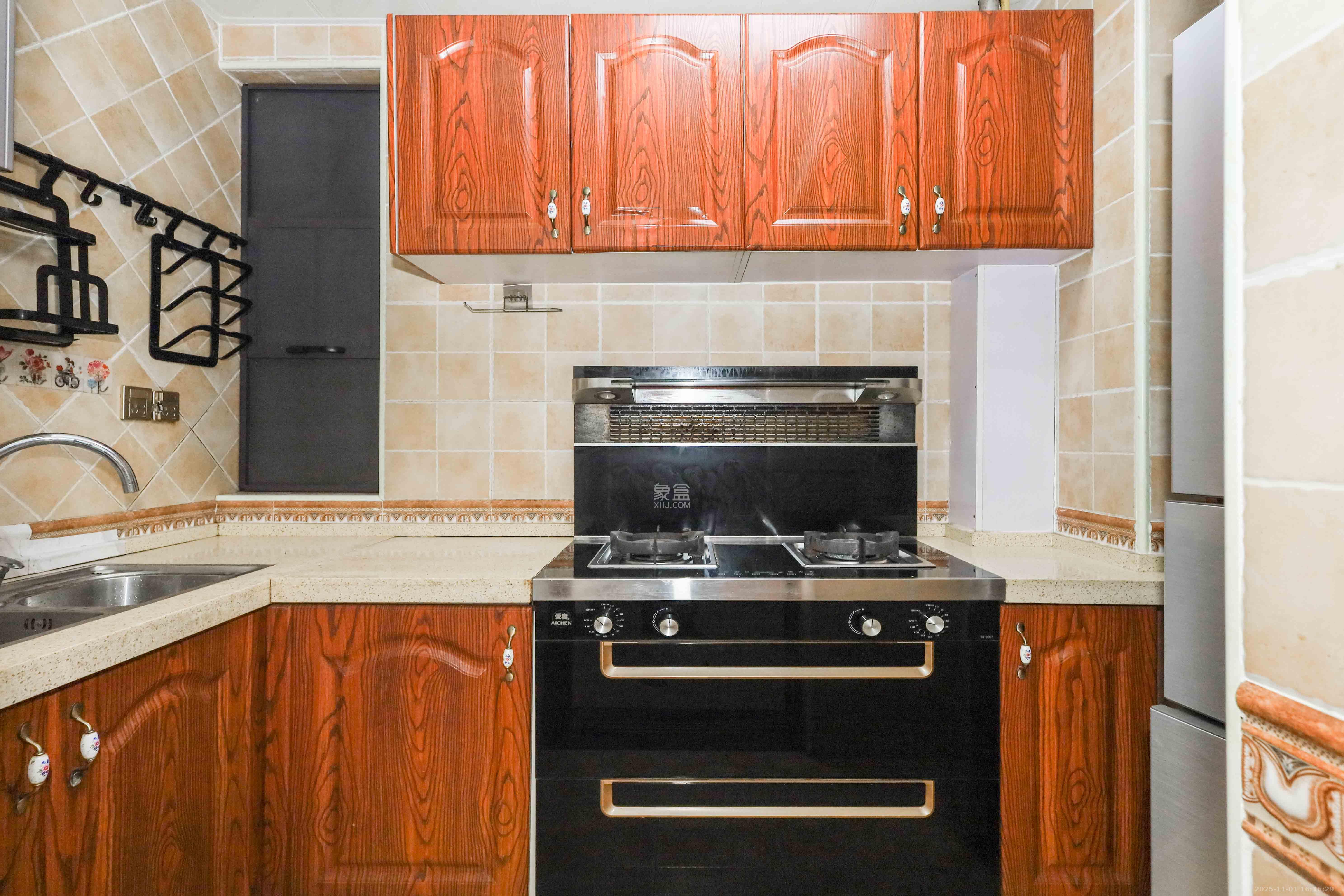 惠天然梅岭国际 3室2厅1卫 98.0万 惠天然梅岭国际 3室2厅1卫 98.0万厨房