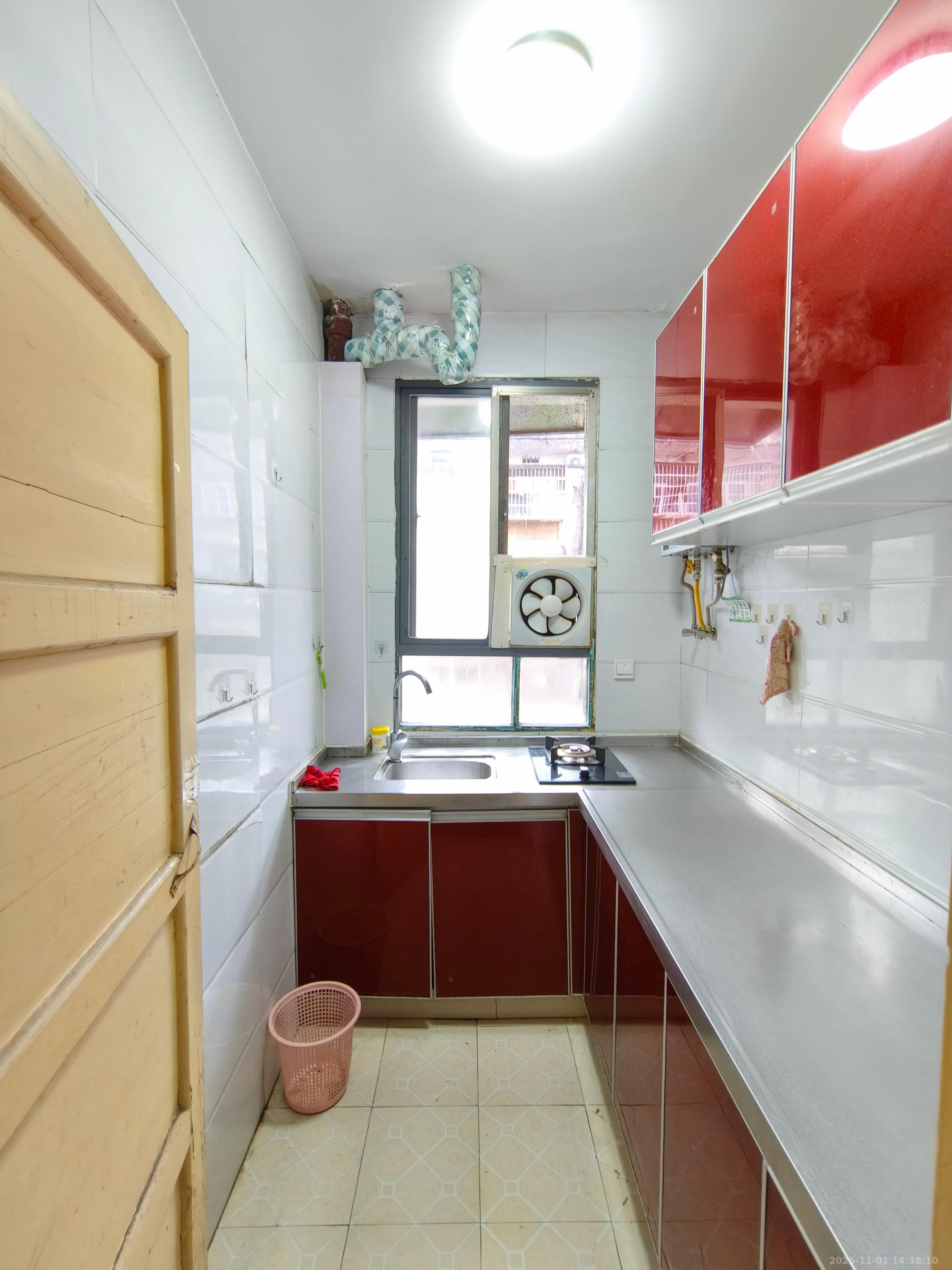 崇文里、崇圣里散盘 2室1厅1卫 1600.0元/月 崇文里、崇圣里散盘 2室1厅1卫 1600.0元/月室内图