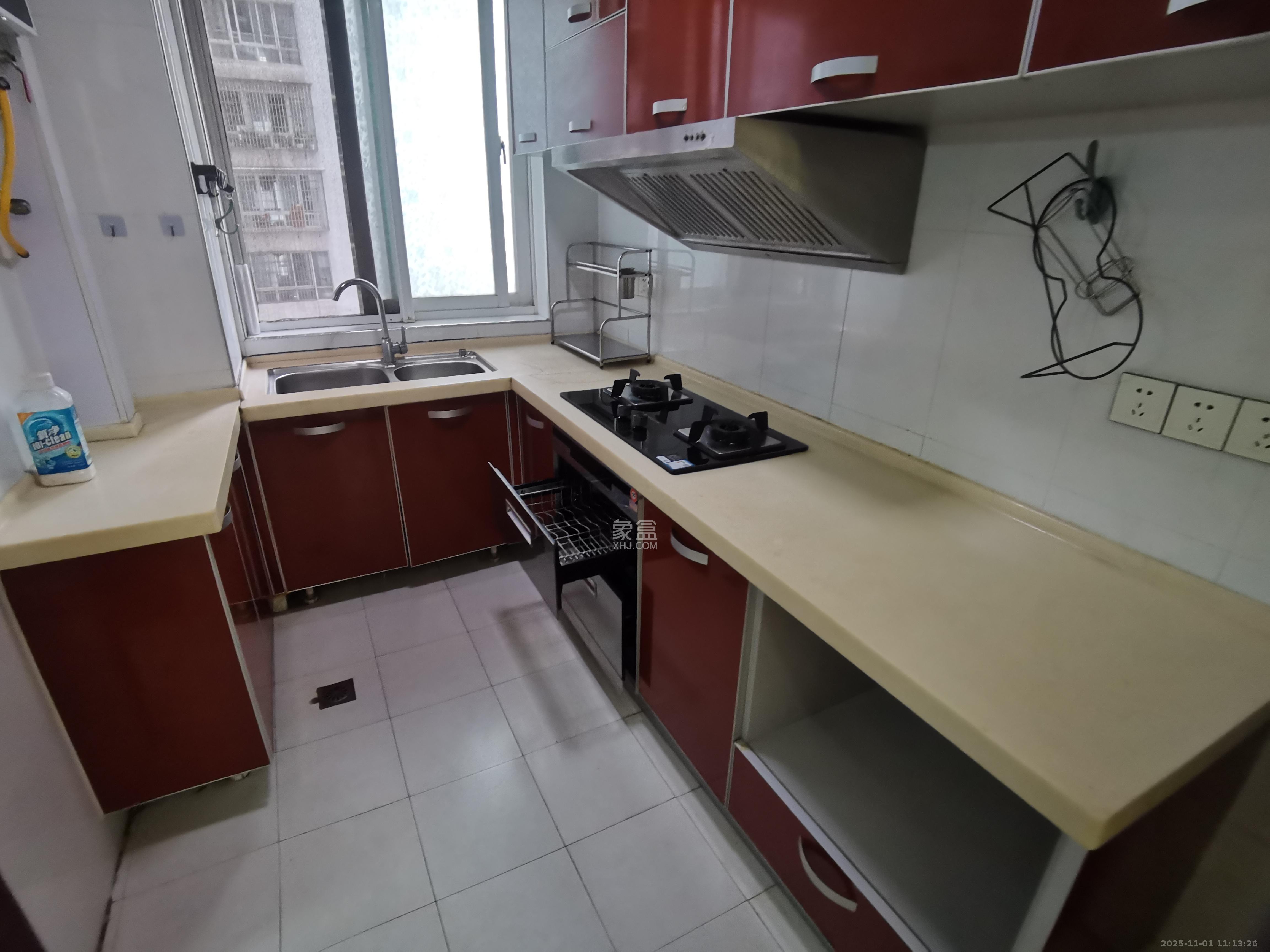 东门壹号家园 3室2厅2卫 2800.0元/月 东门壹号家园 3室2厅2卫 2800.0元/月室内图