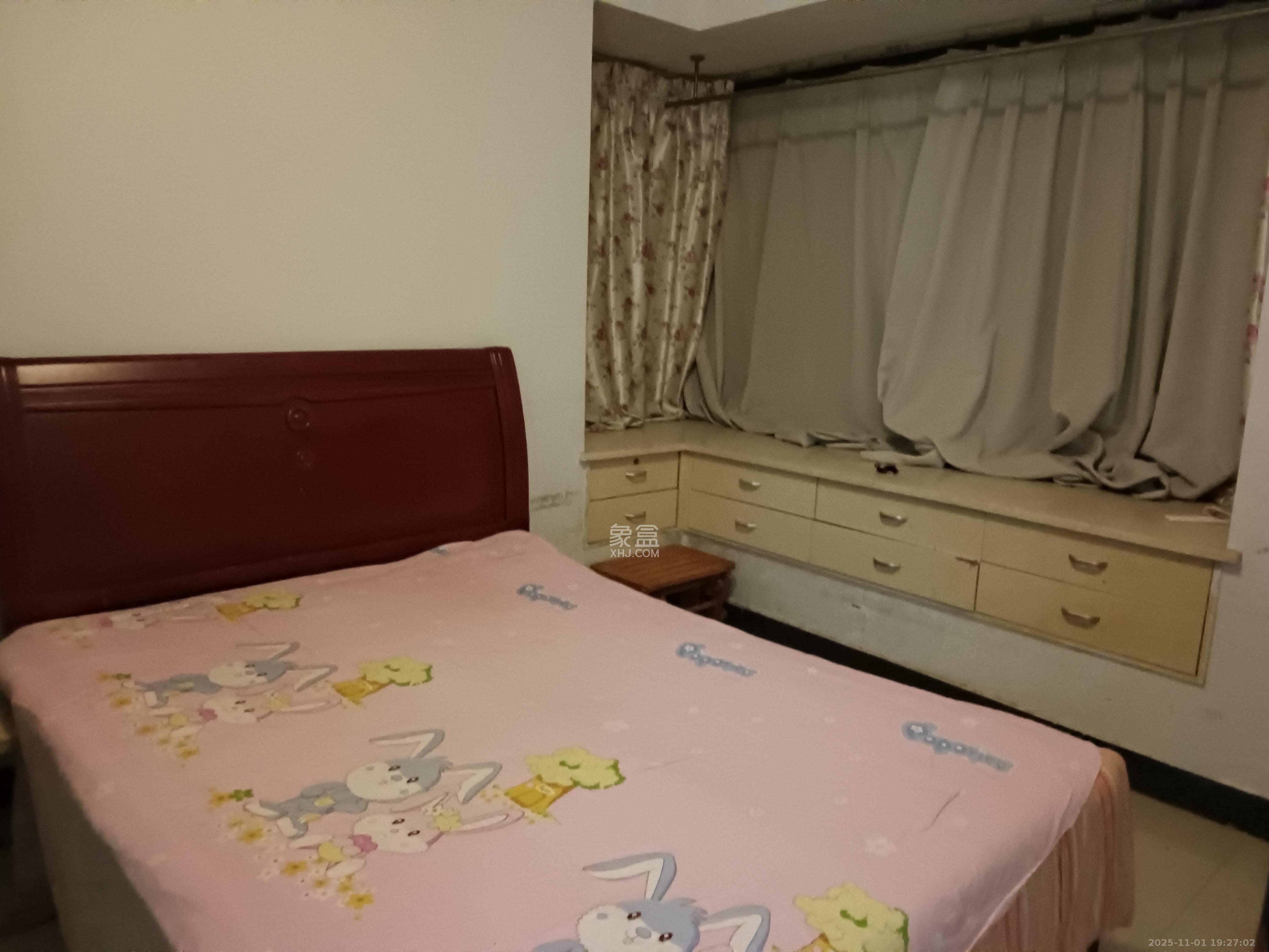 通泰梅岭苑  2室2厅1卫    2400.0元/月室内图