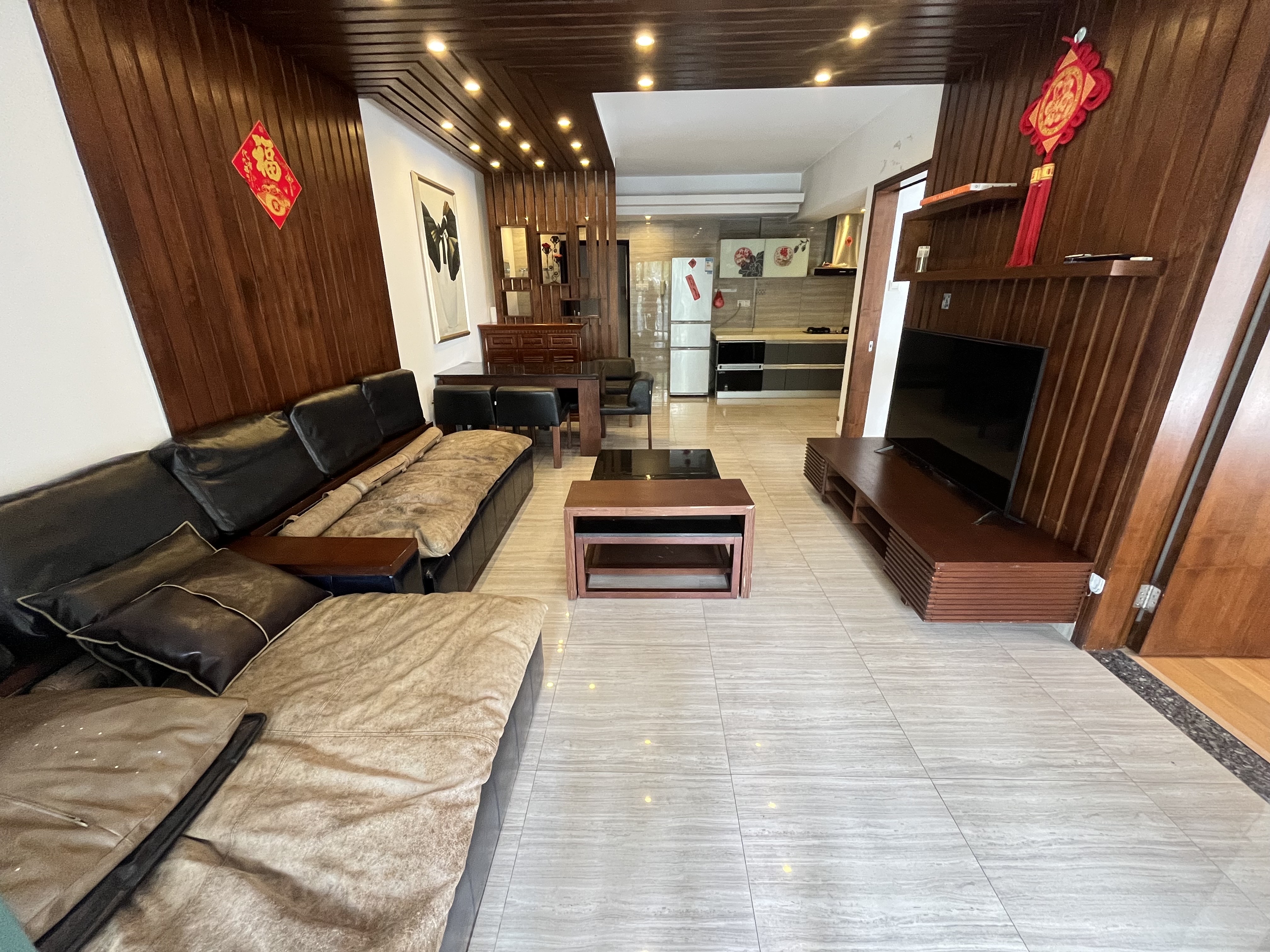 御景峰 2室1厅1卫 118.0万 御景峰 2室1厅1卫 118.0万客厅