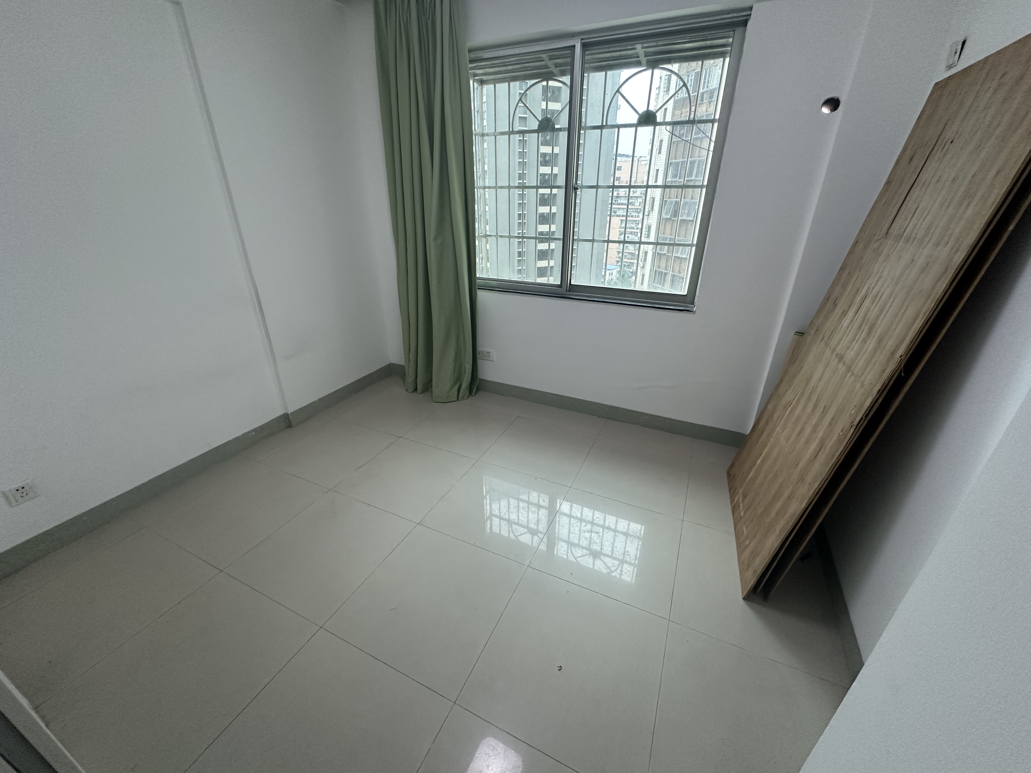 富豪大厦(富豪花园) 3室1厅1卫 2300.0元/月 富豪大厦(富豪花园) 3室1厅1卫 2300.0元/月室内图