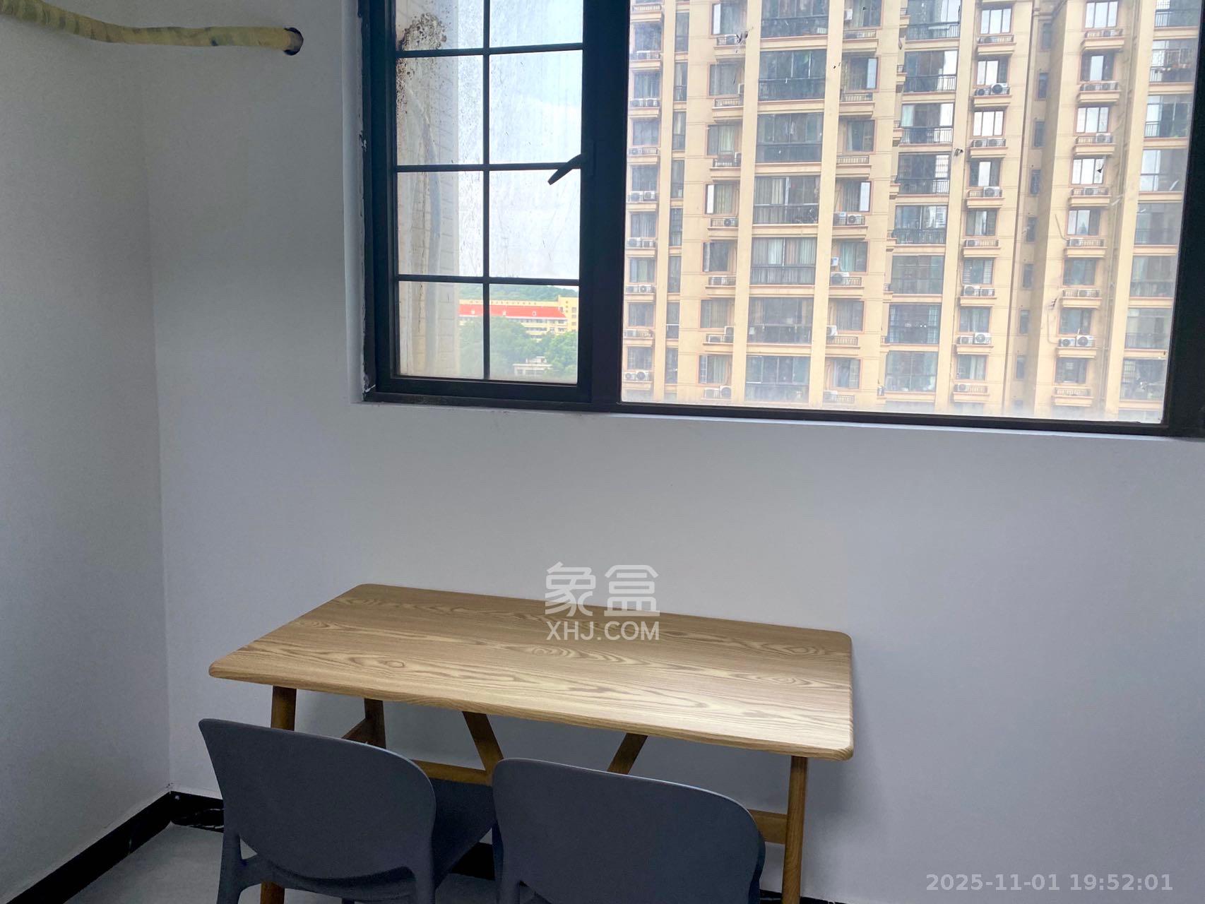 宏聚地中海  1室1厅1卫    1200.0元/月室内图