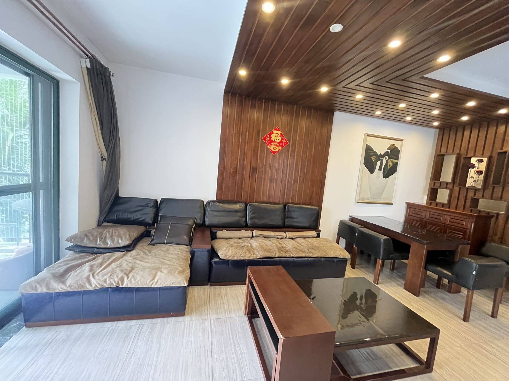 御景峰  2室2厅1卫    2500.0元/月 御景峰  2室2厅1卫    2500.0元/月室内图