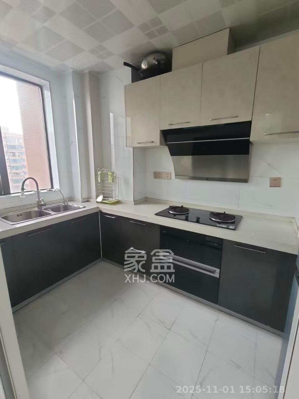 中冶中央公园  3室2厅2卫    3200.0元/月室内图1