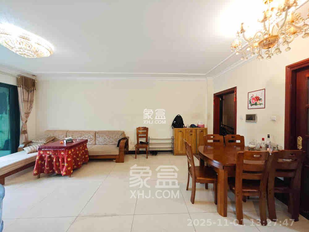 恒大城  3室2厅2卫    2100.0元/月室内图