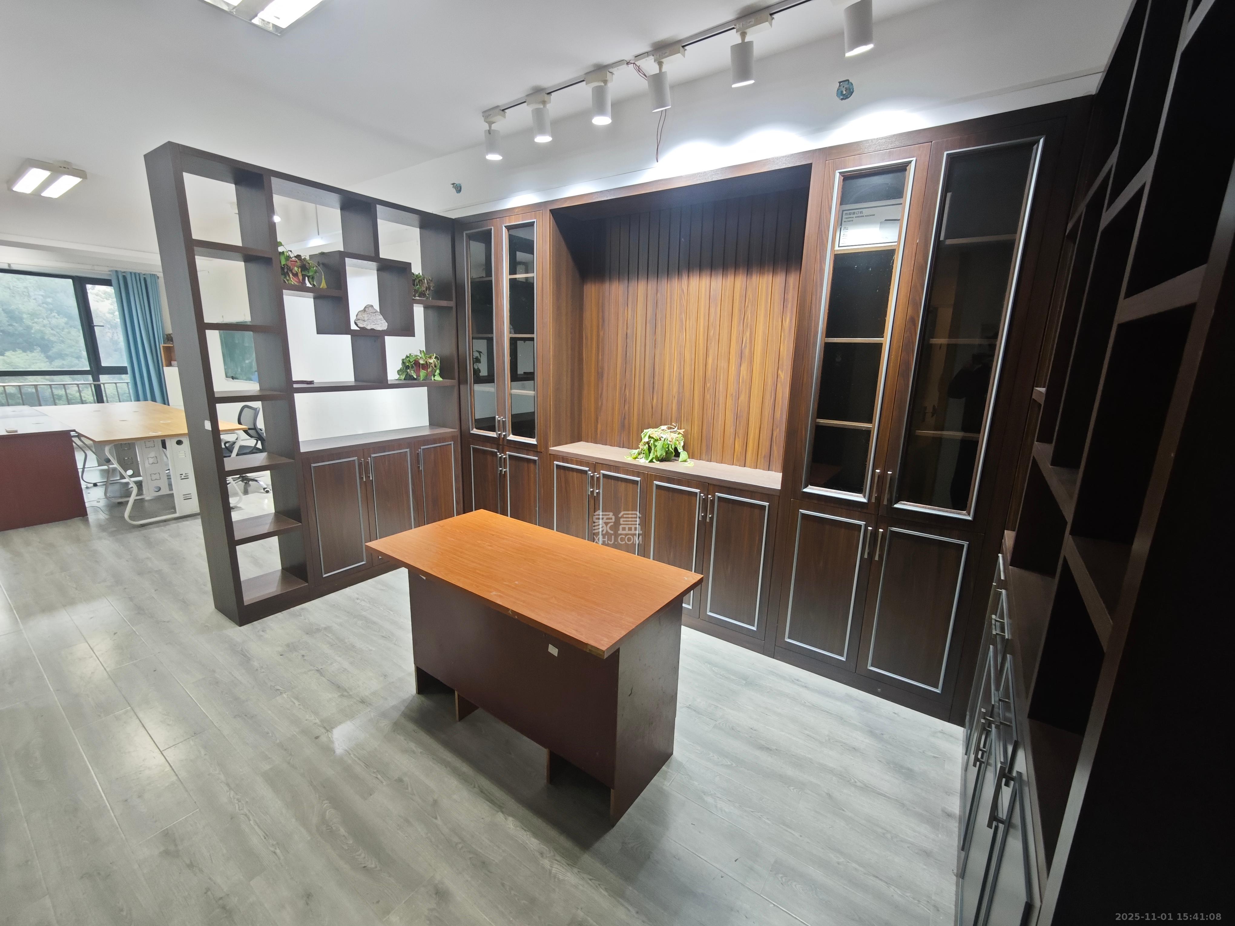 德思勤城市广场（宝格丽公寓）  1室1厅1卫    2200.0元/月室内图