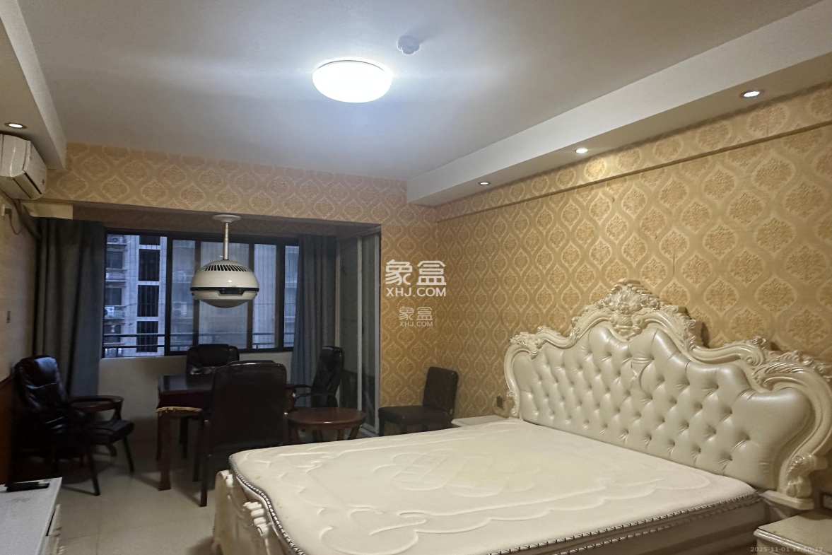 阳光锦城 1室1厅1卫 1300.0元/月 阳光锦城 1室1厅1卫 1300.0元/月室内图