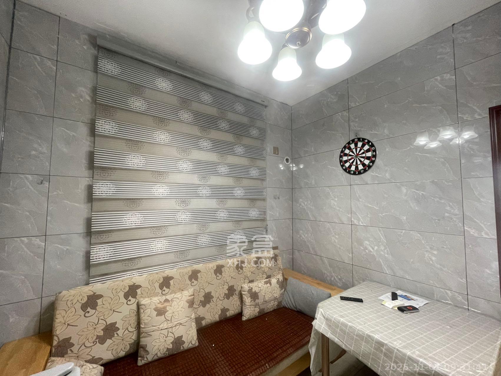 达美D6区  1室1厅1卫    2000.0元/月室内图