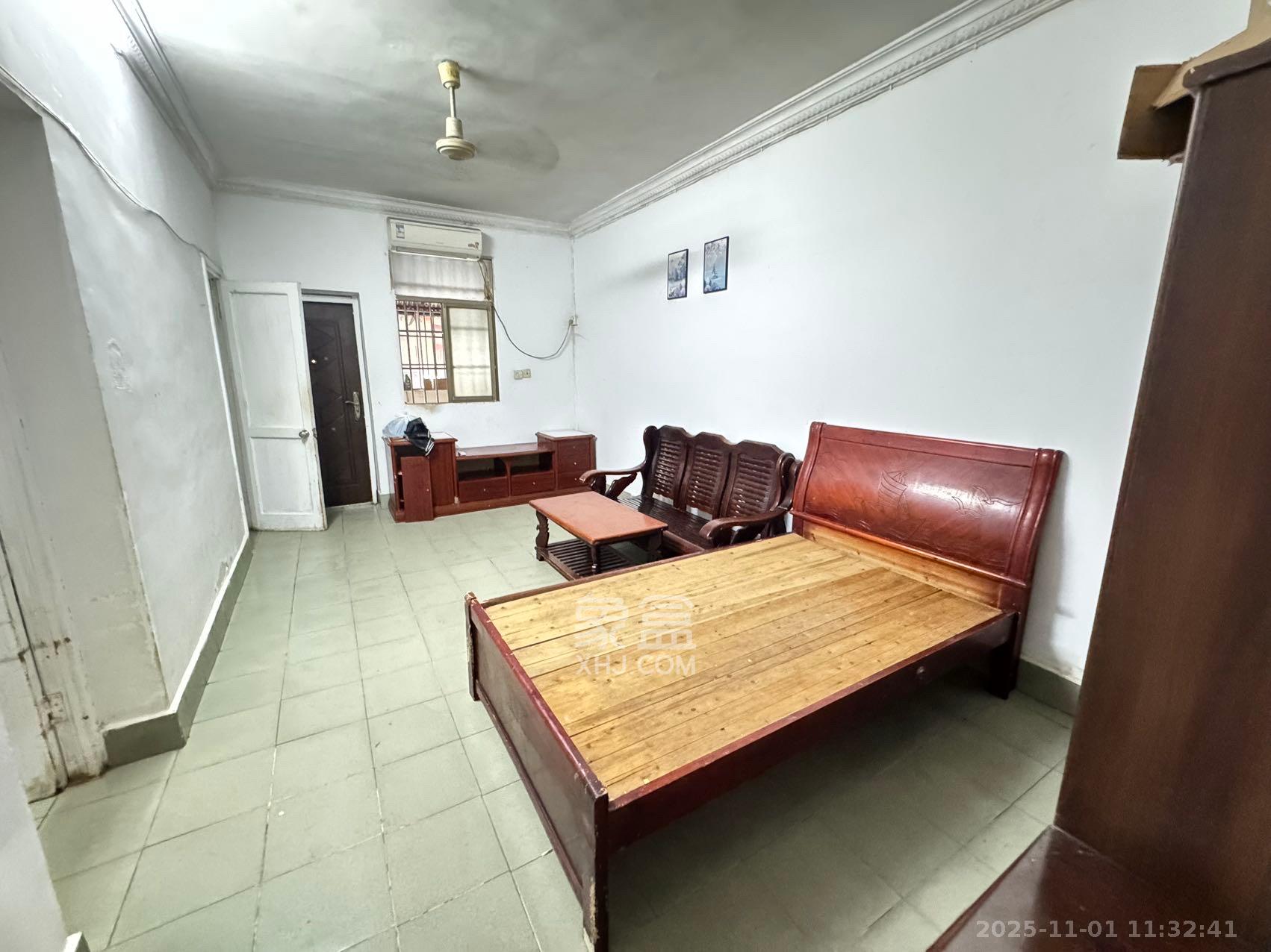 汽车发动机厂宿舍  2室1厅1卫    1000.0元/月室内图